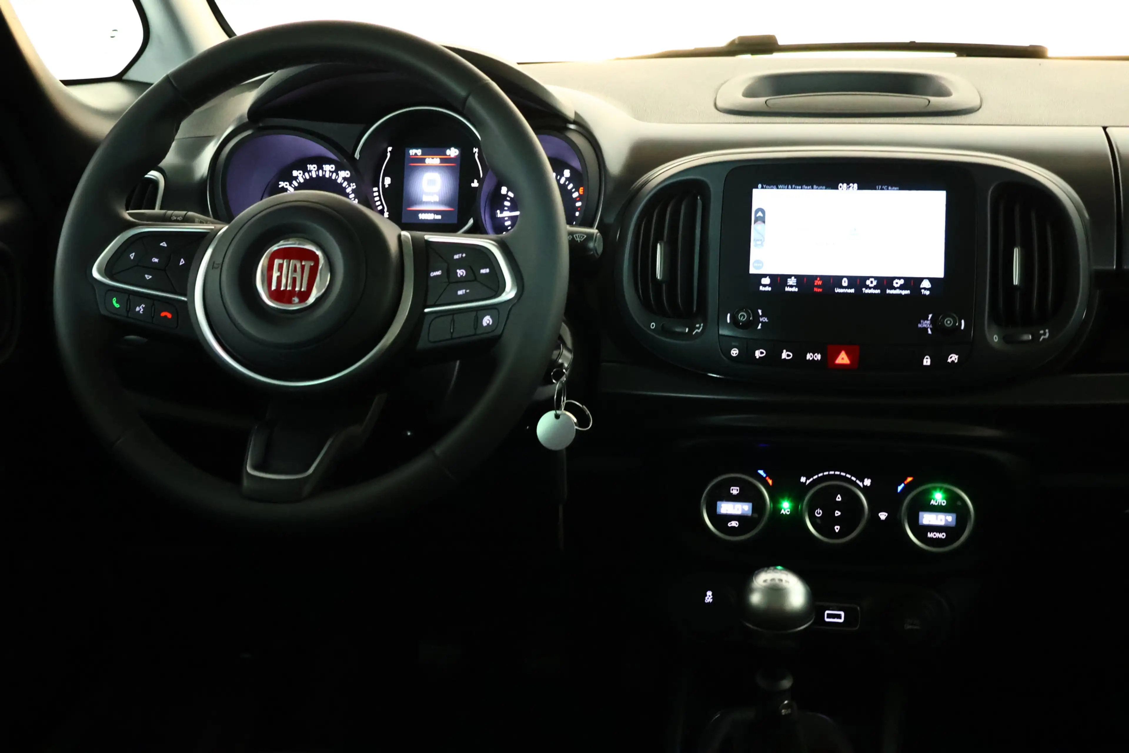 Fiat 500L 1.4-16V Lounge Navi / Cruisecontrol / Bluetooth / — photo 16