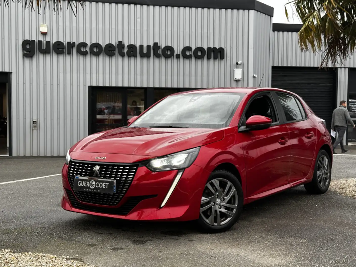 Peugeot 208 1.5 BLUEHDI 100CH S\u0026S ACTIVE BUSINESS Rouge - 2