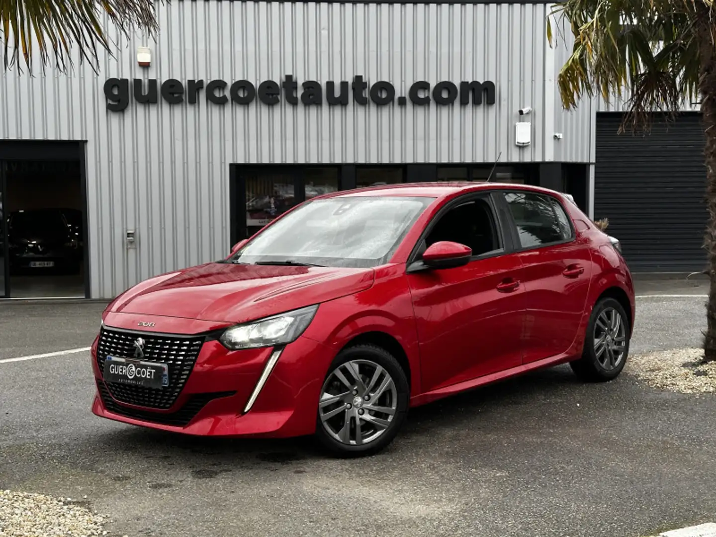 Peugeot 208 1.5 BLUEHDI 100CH S\u0026S ACTIVE BUSINESS Rouge - 1