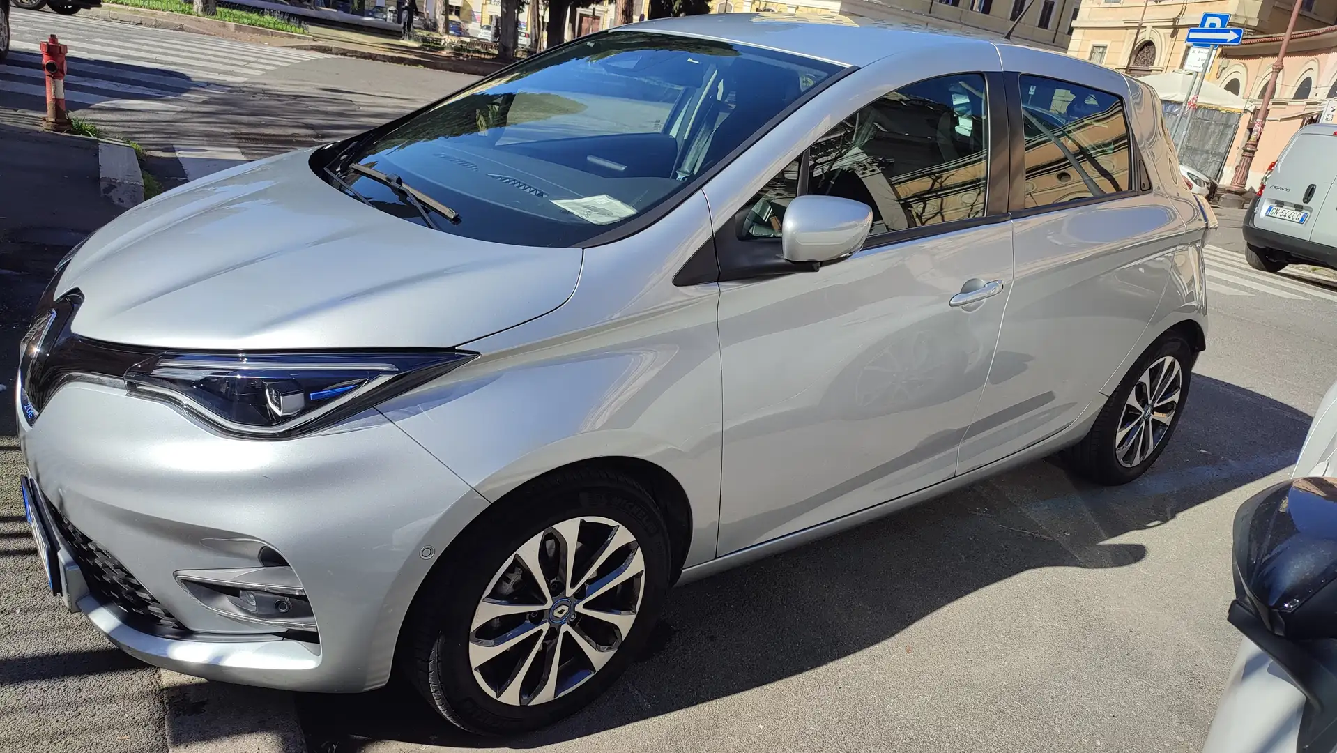 Renault ZOE Zoe R135 Intens batteria proprietà ricarica DC Argent - 1