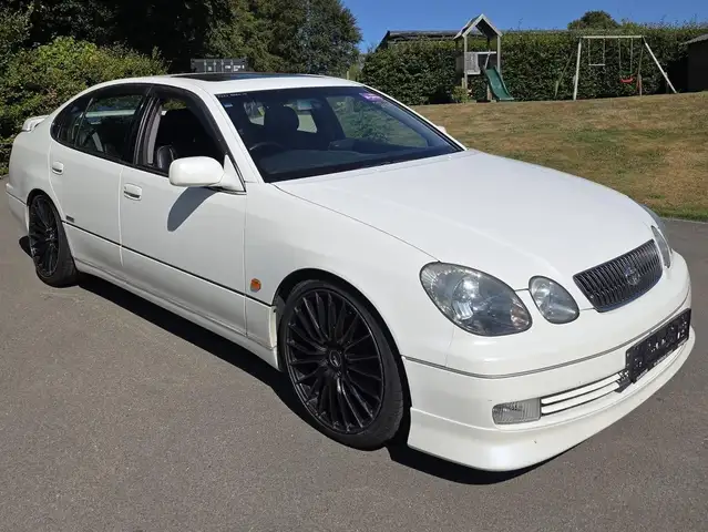 Toyota Aristo V300 2JZ-GTE VVTI
