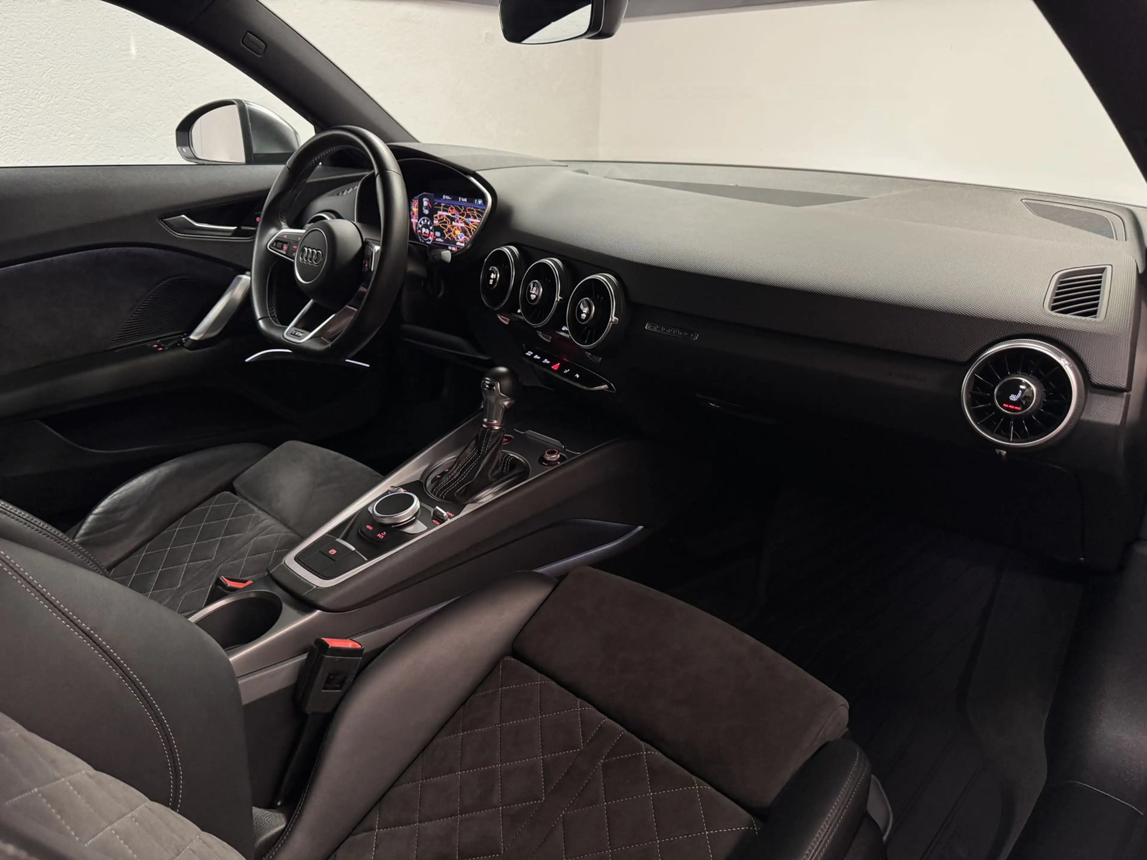Audi TTS Coupe 2.0 TFSI quattro*B&O* — photo 8