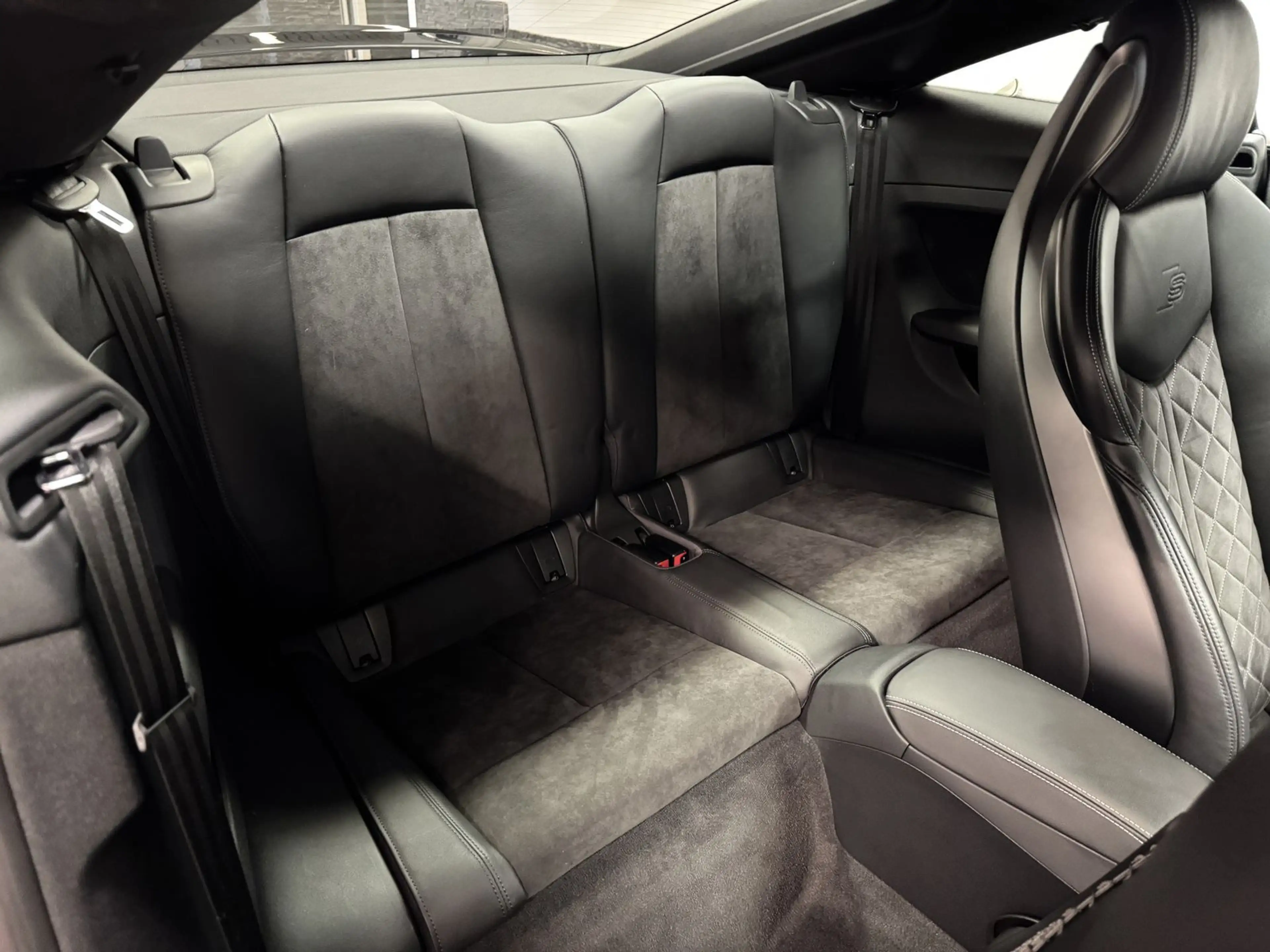 Audi TTS Coupe 2.0 TFSI quattro*B&O* — photo 12