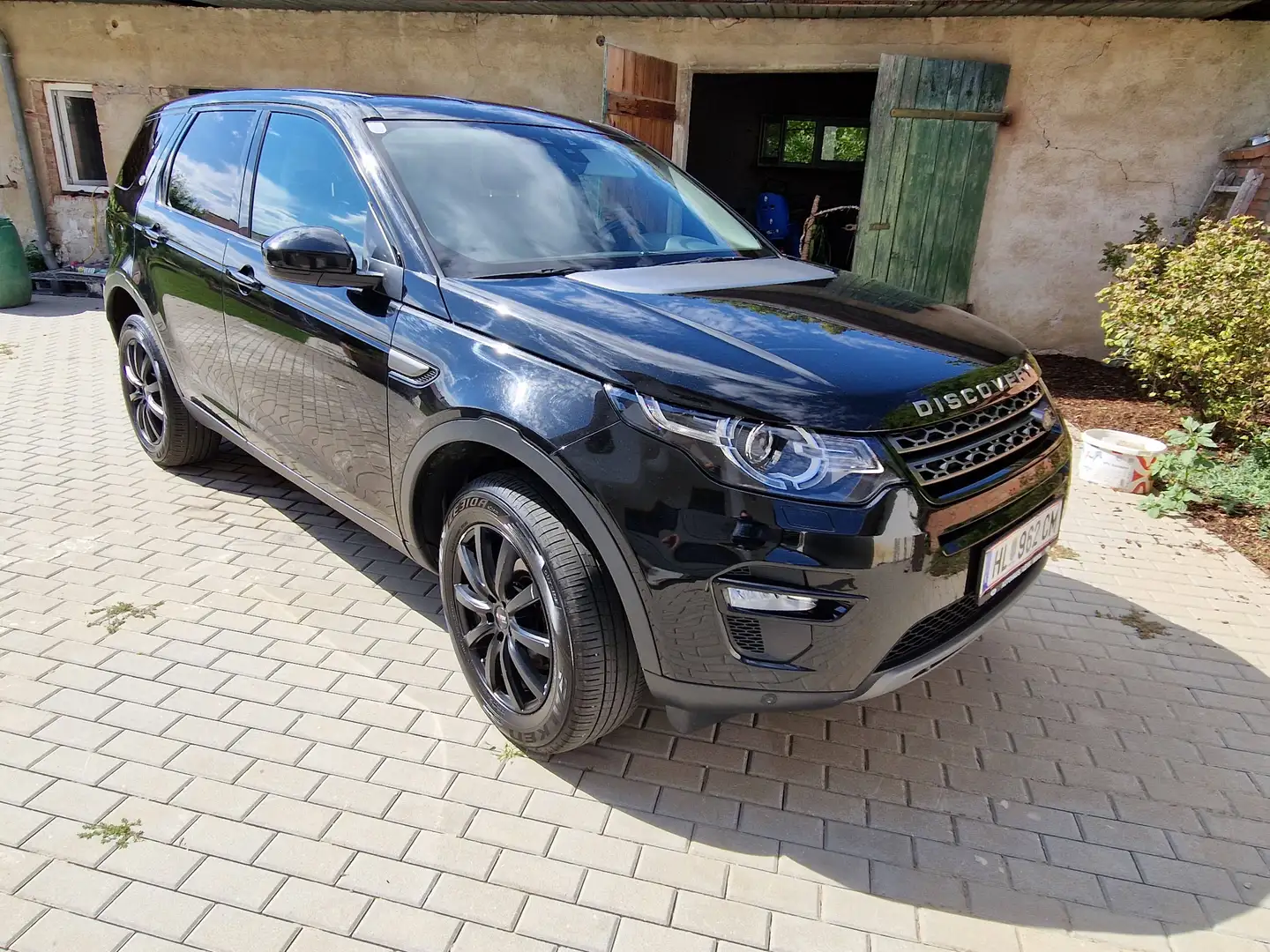 Land Rover Discovery Sport Discovery Sport 2,0 SD4 4WD HSE Luxury HSE Luxury Schwarz - 1