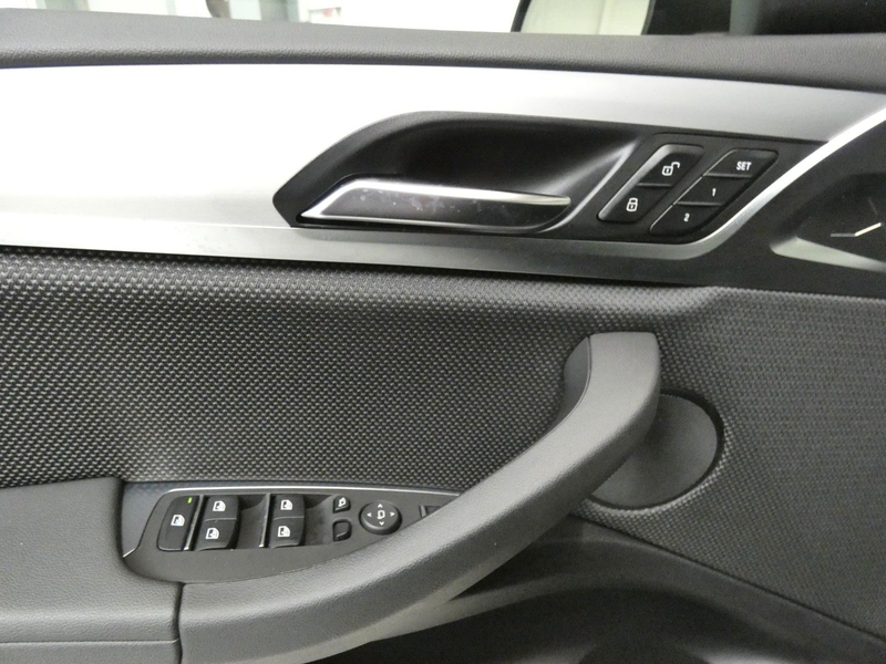 BMW X4 xDrive 30 i Advantage*NaviProf*LED*Panor*HUD — photo 14