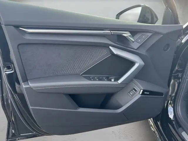 Audi A3 view 6