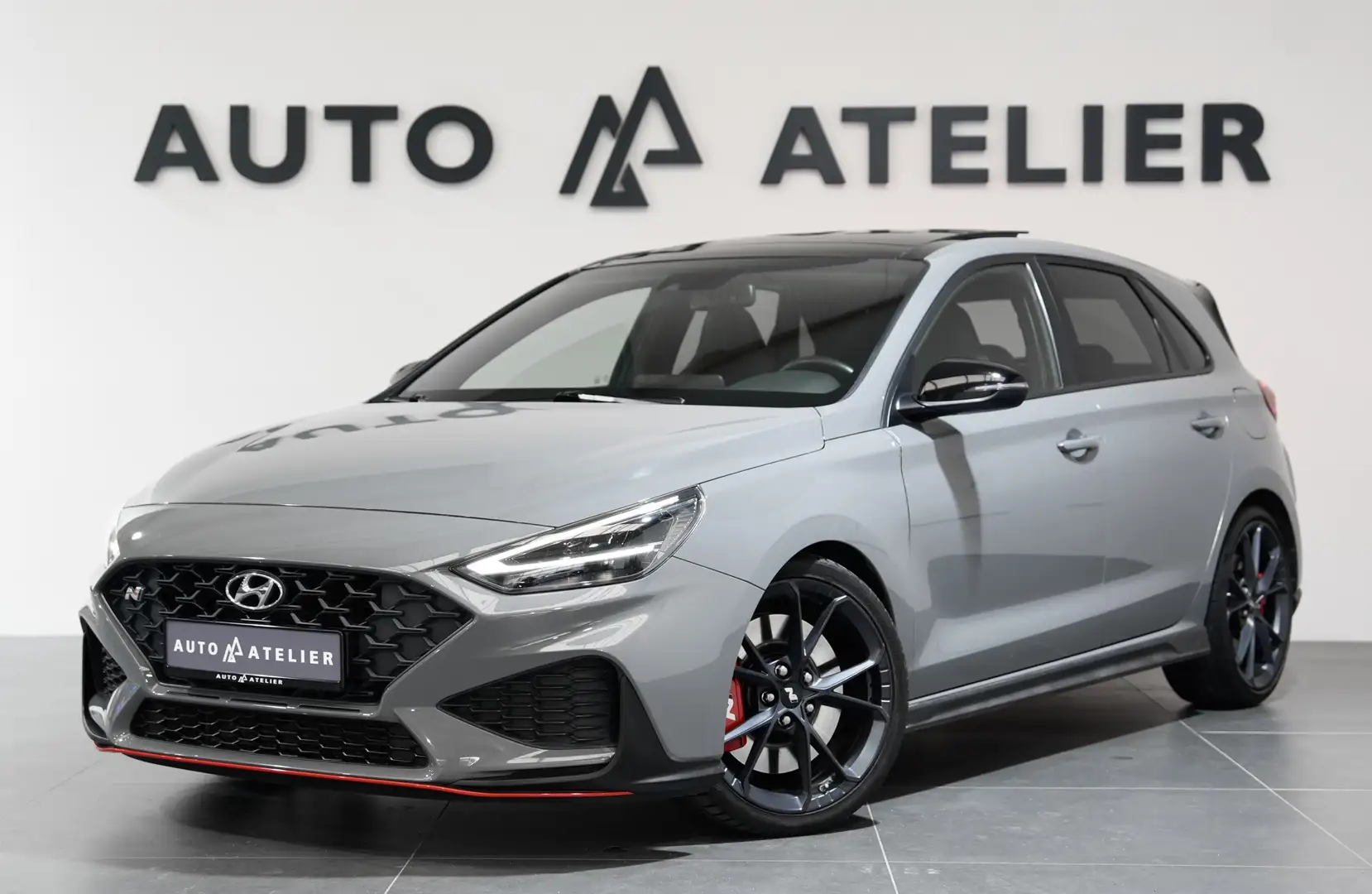 Hyundai i30 N PERFOMANCE DCT*2.HD*SCHALE*PANO*NAVI*R.KAM Grijs - 2