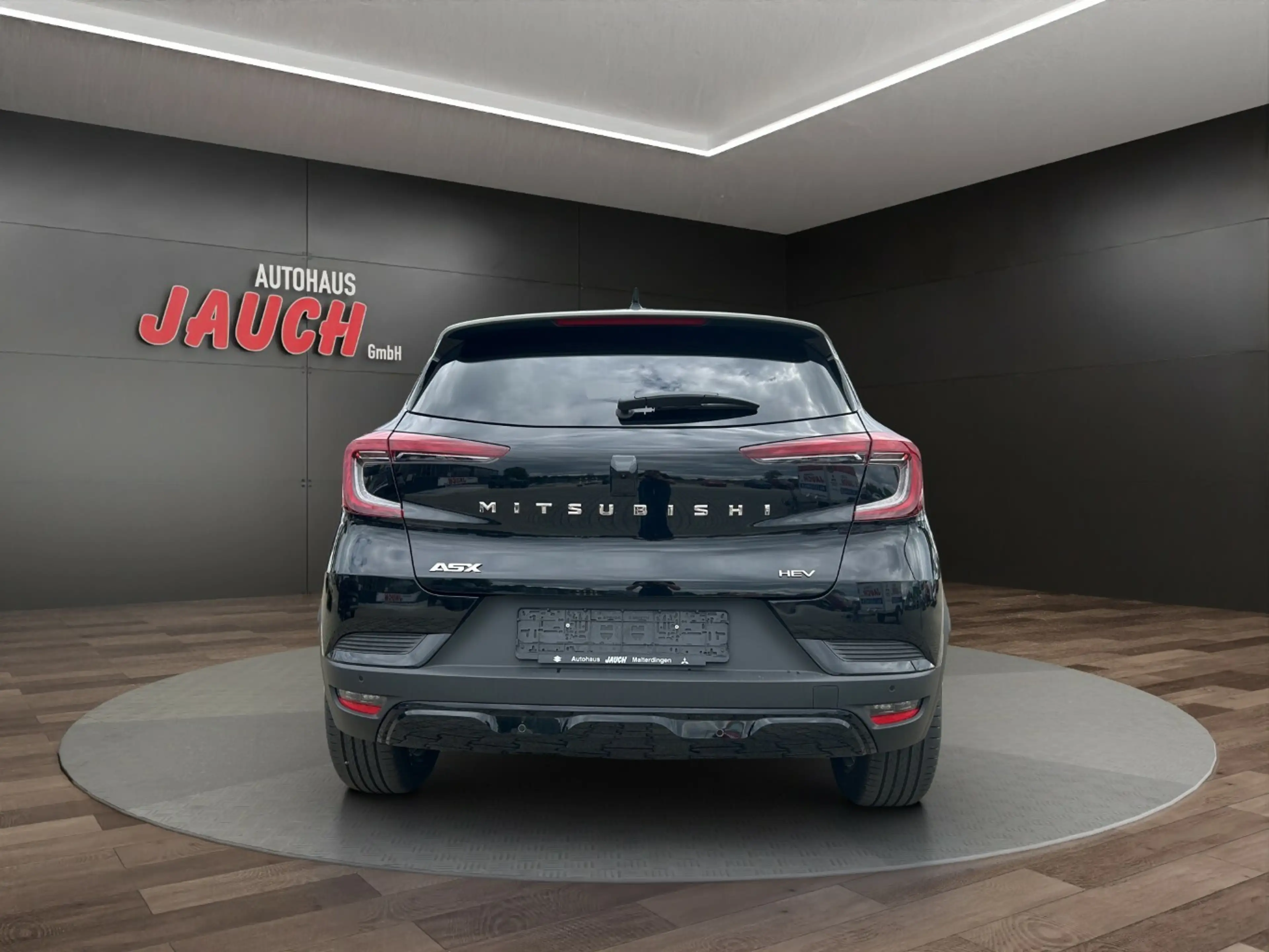 Mitsubishi ASX Diamant PLUS Black 1,8 l HEV AT — photo 4