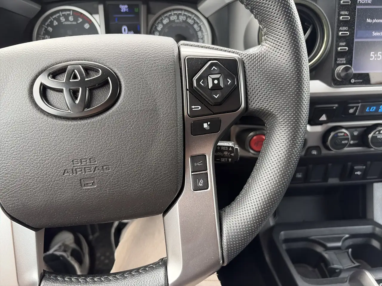 Toyota Tacoma снимка Toyota Tacoma