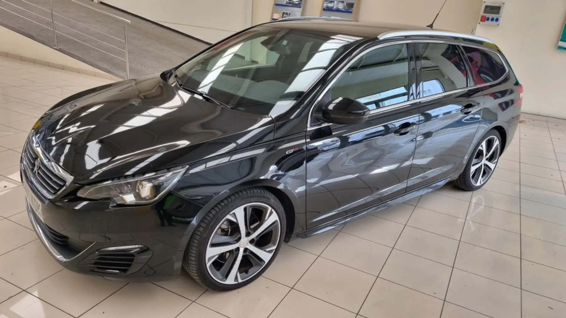 Peugeot 308 SW 2.0 BlueHDi GT EAT6 180 - 1