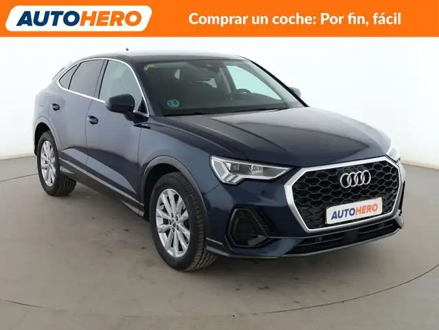 Audi Q3 view 8