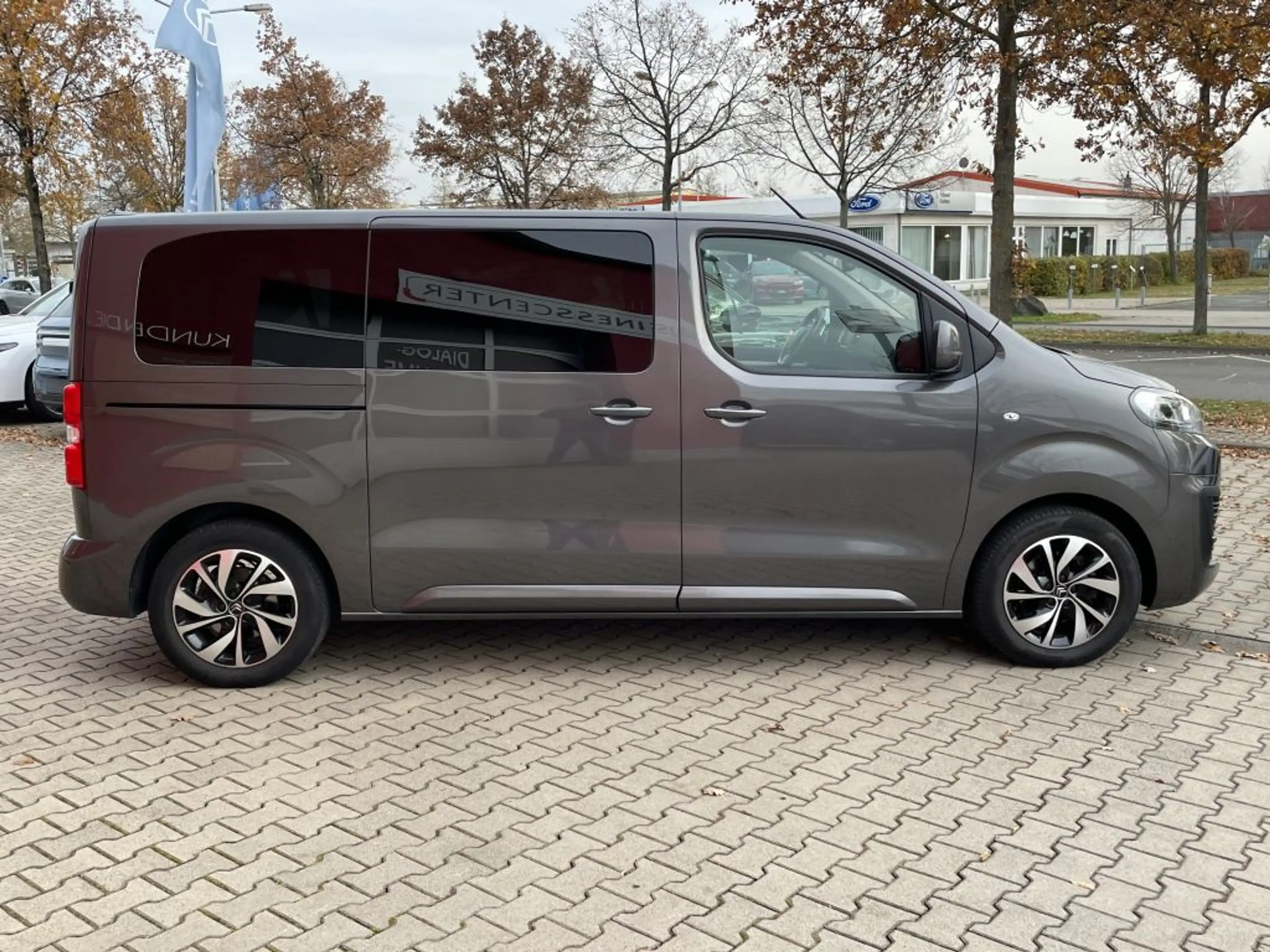 Citroen Spacetourer SpaceTourer M BlueHDi 145 Shine + AHK, 8-Sitzer — photo 4