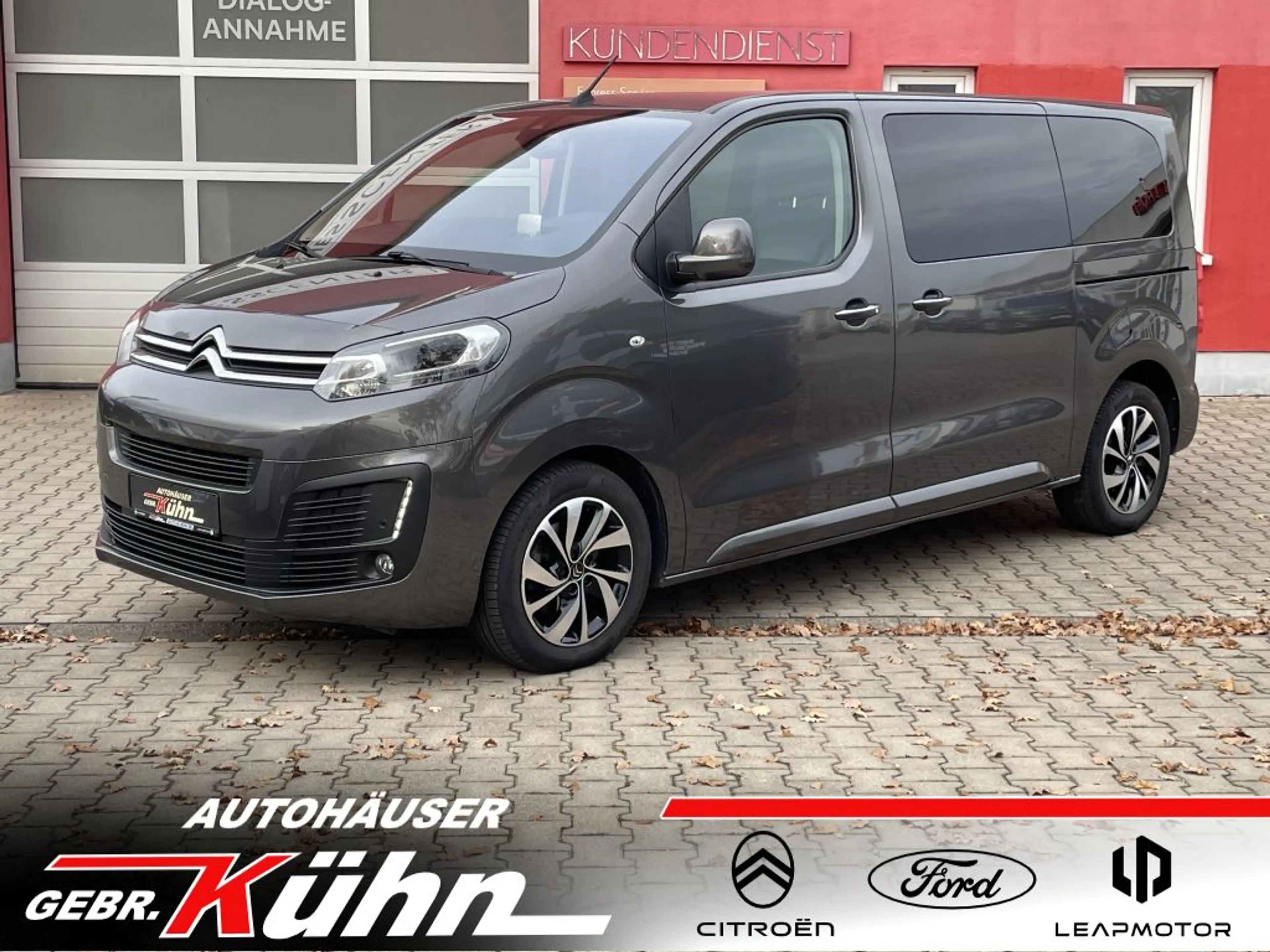 Citroen Spacetourer SpaceTourer M BlueHDi 145 Shine + AHK, 8-Sitzer