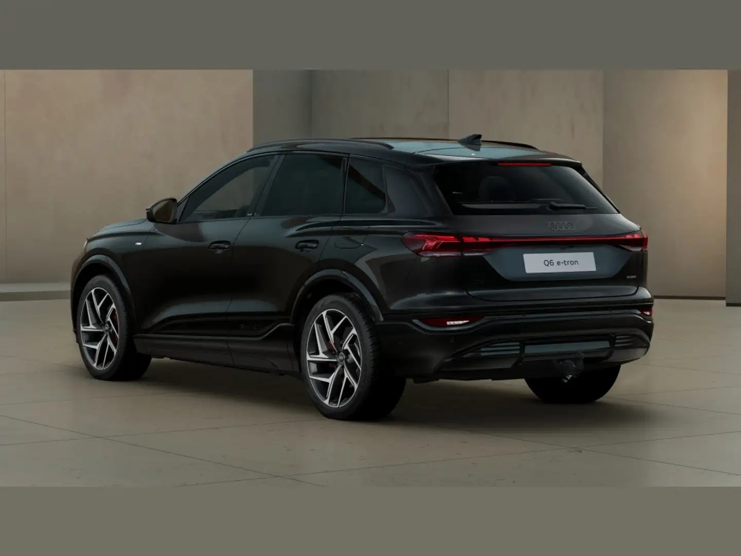 Audi Q6 e-tron quattro S line Schwarz - 2