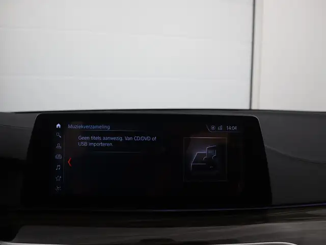 BMW 5 Series view 30