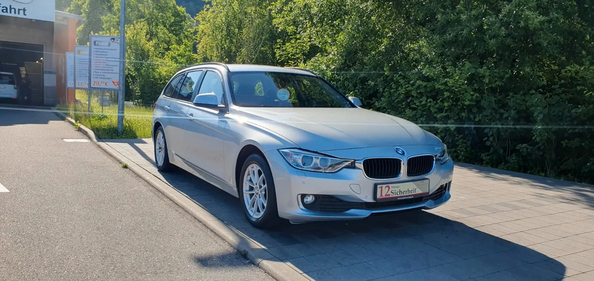 BMW 320 Baureihe 3 Touring 320 d*TÜV-NEU*NAVI*SHZ* Argent - 1