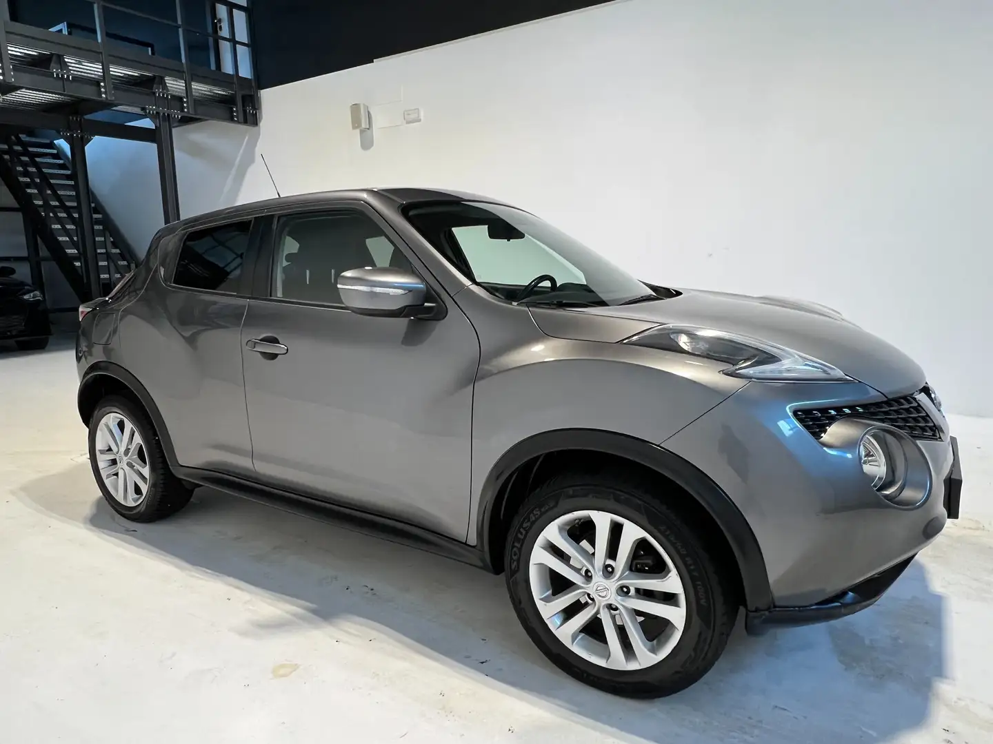 Nissan Juke Juke I 2015 1.2 dig-t Acenta 115cv E6 Gris - 1