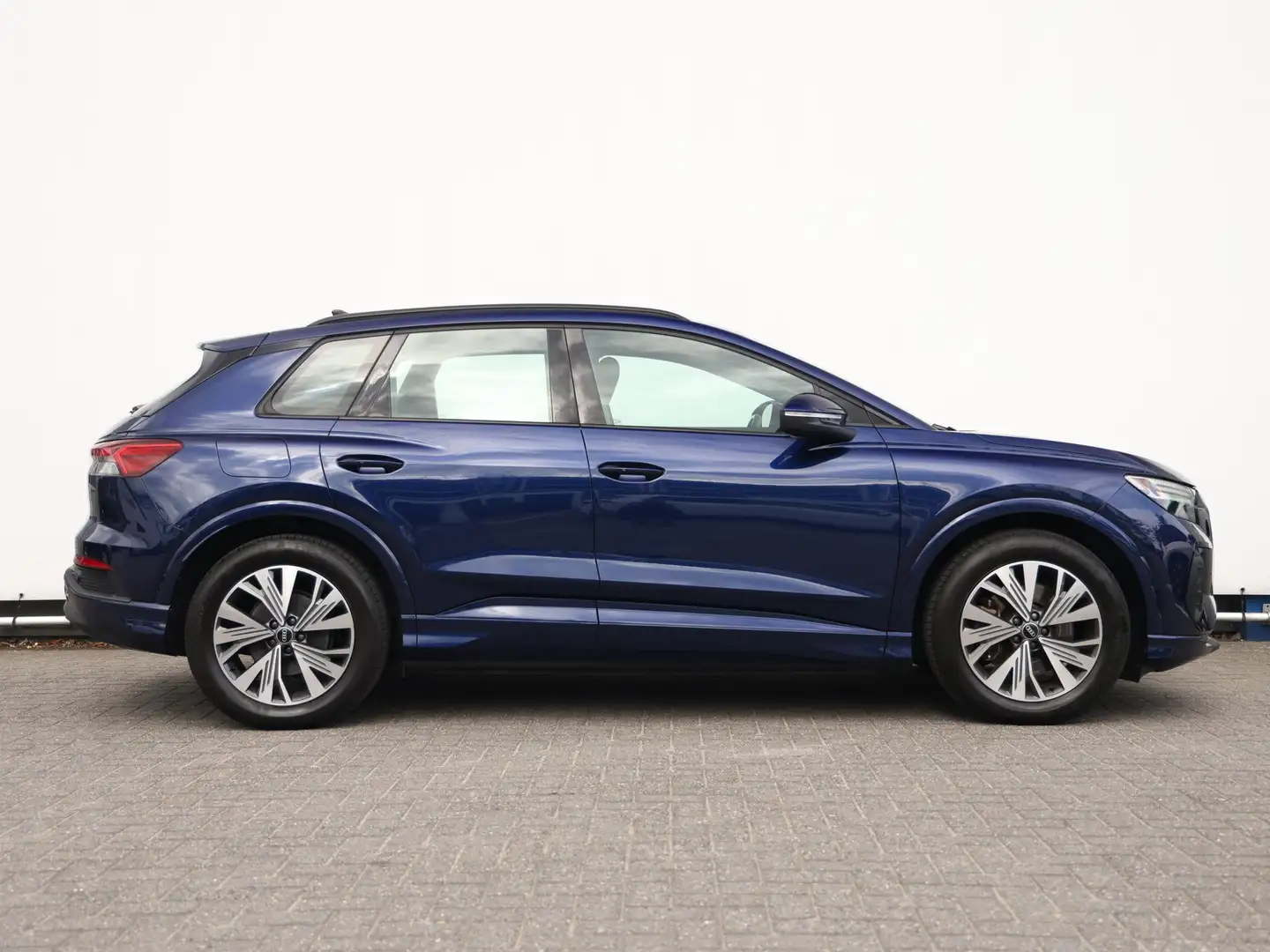Audi Q4 e-tron 40 Launch edition Advanced 77 kWh | Elektrisch ver Blauw - 2
