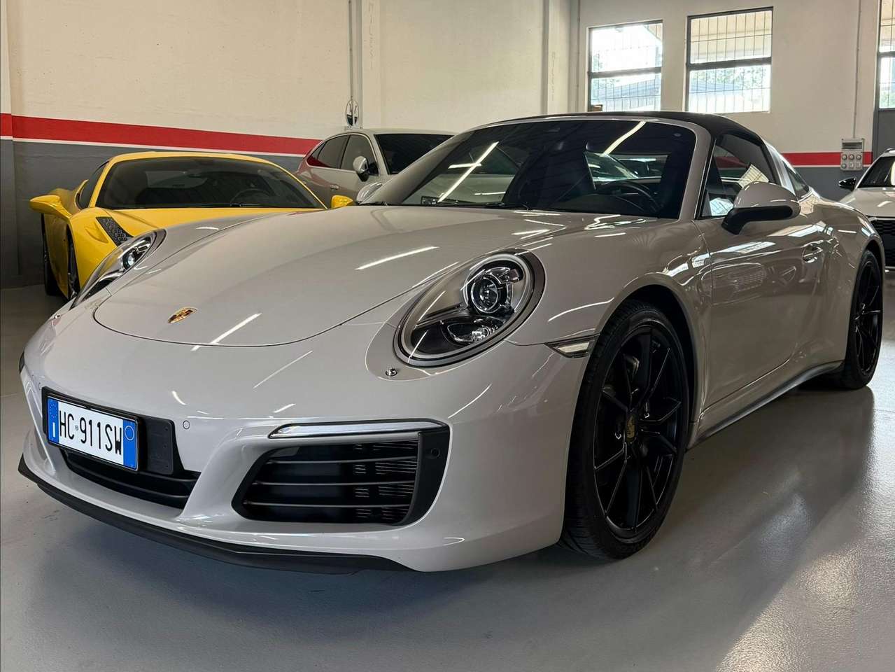 Porsche 911 Targa 3.0 4 auto 991 - Grigio Gesso