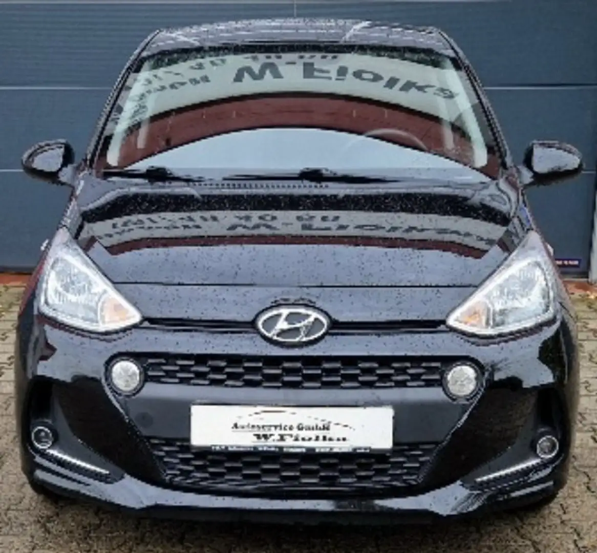 Hyundai i10 1.2 YES!+ Schwarz - 2