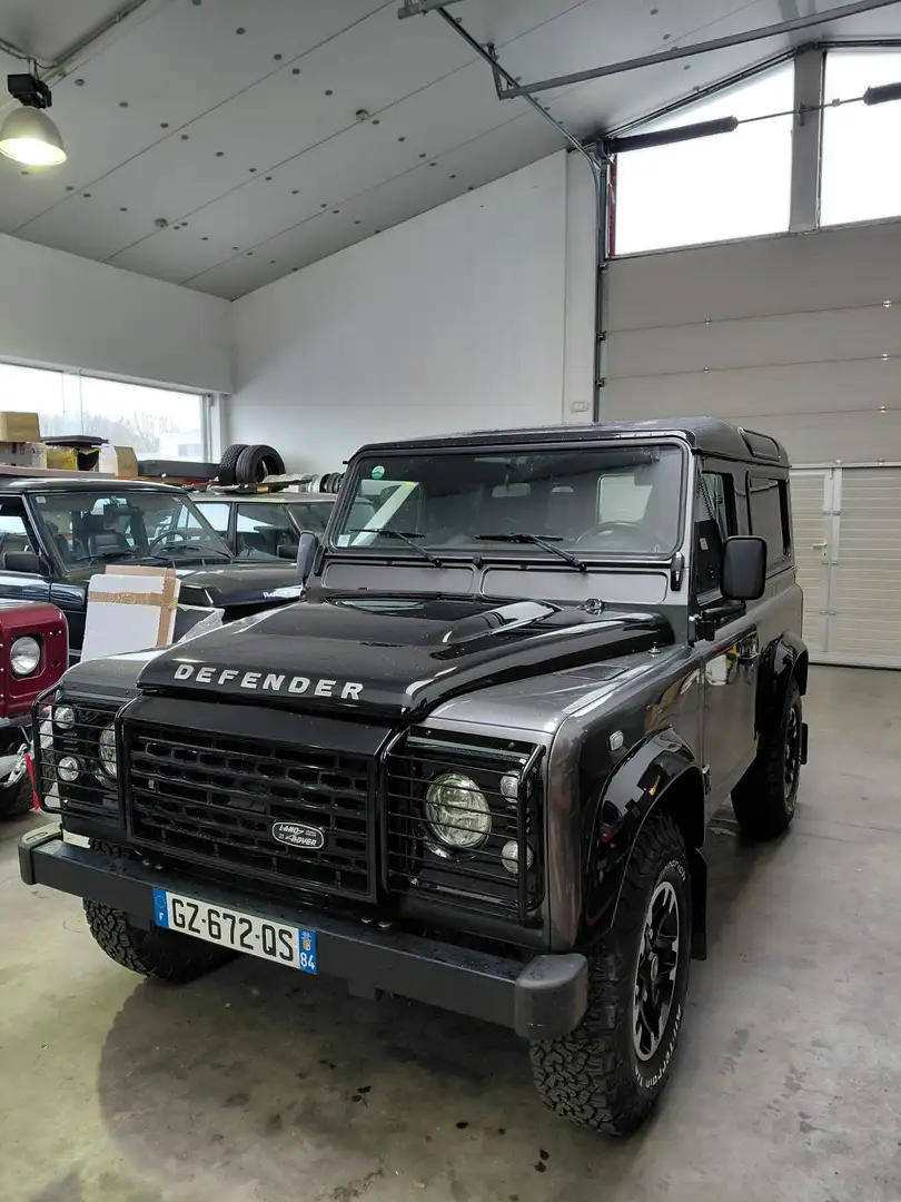 Land Rover Defender Defender 2.2 Turbo - D SE Grijs - 1