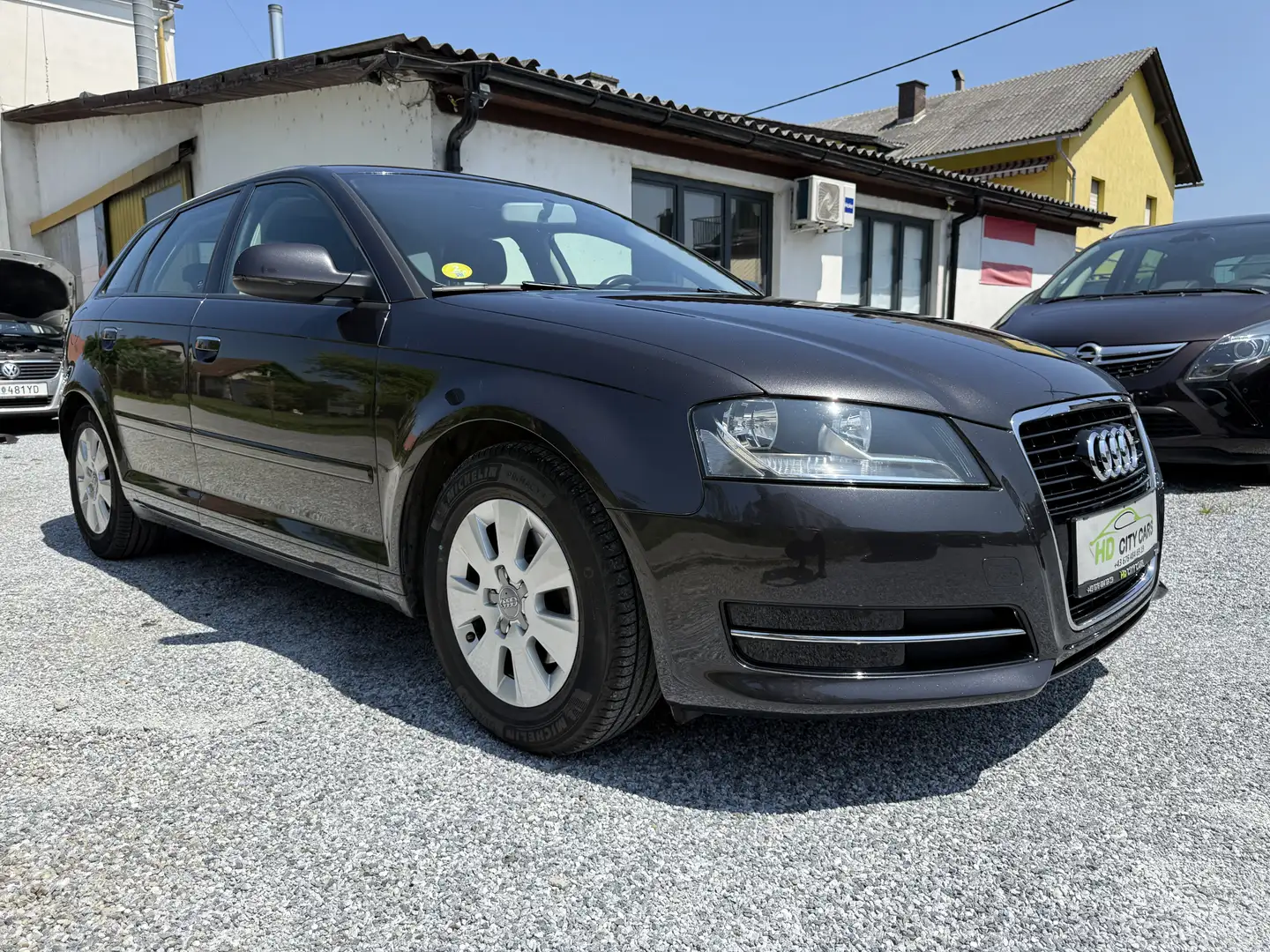 Audi A3 SB Attraction 1,6 TDI DPF ERSTBESITZ/ KEIN ROST!!! - 2