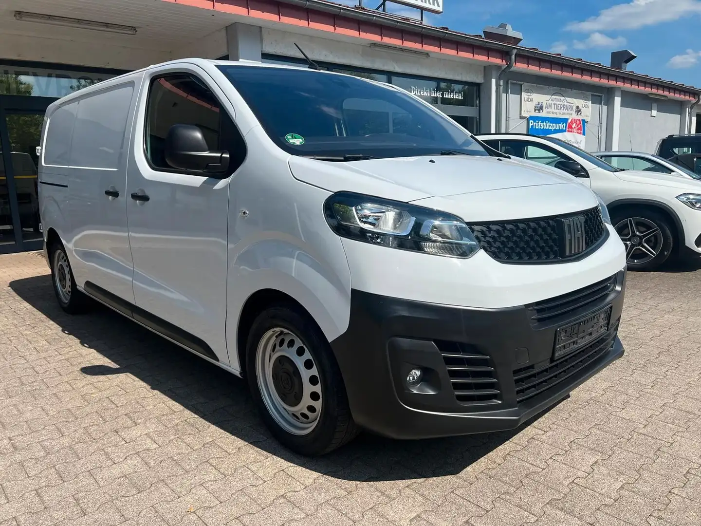 Fiat Scudo L2 Mittellang Navi Klima 3Sitzer SX Weiß - 2