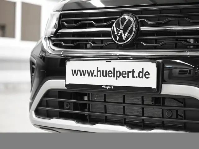 Volkswagen T-Cross view 6