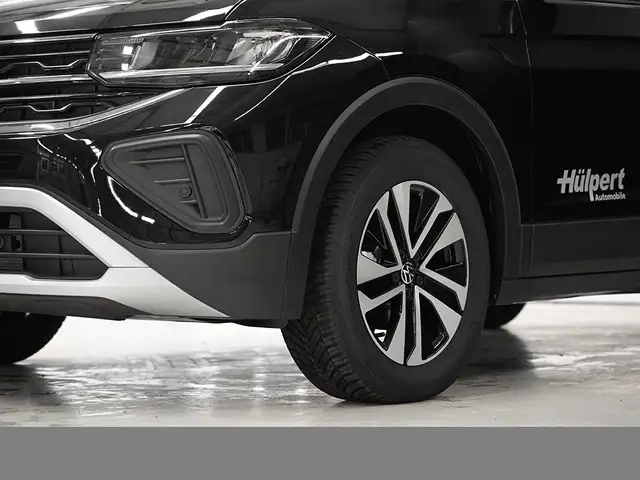 Volkswagen T-Cross view 5