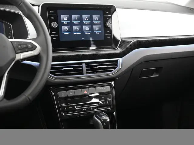 Volkswagen T-Cross view 15