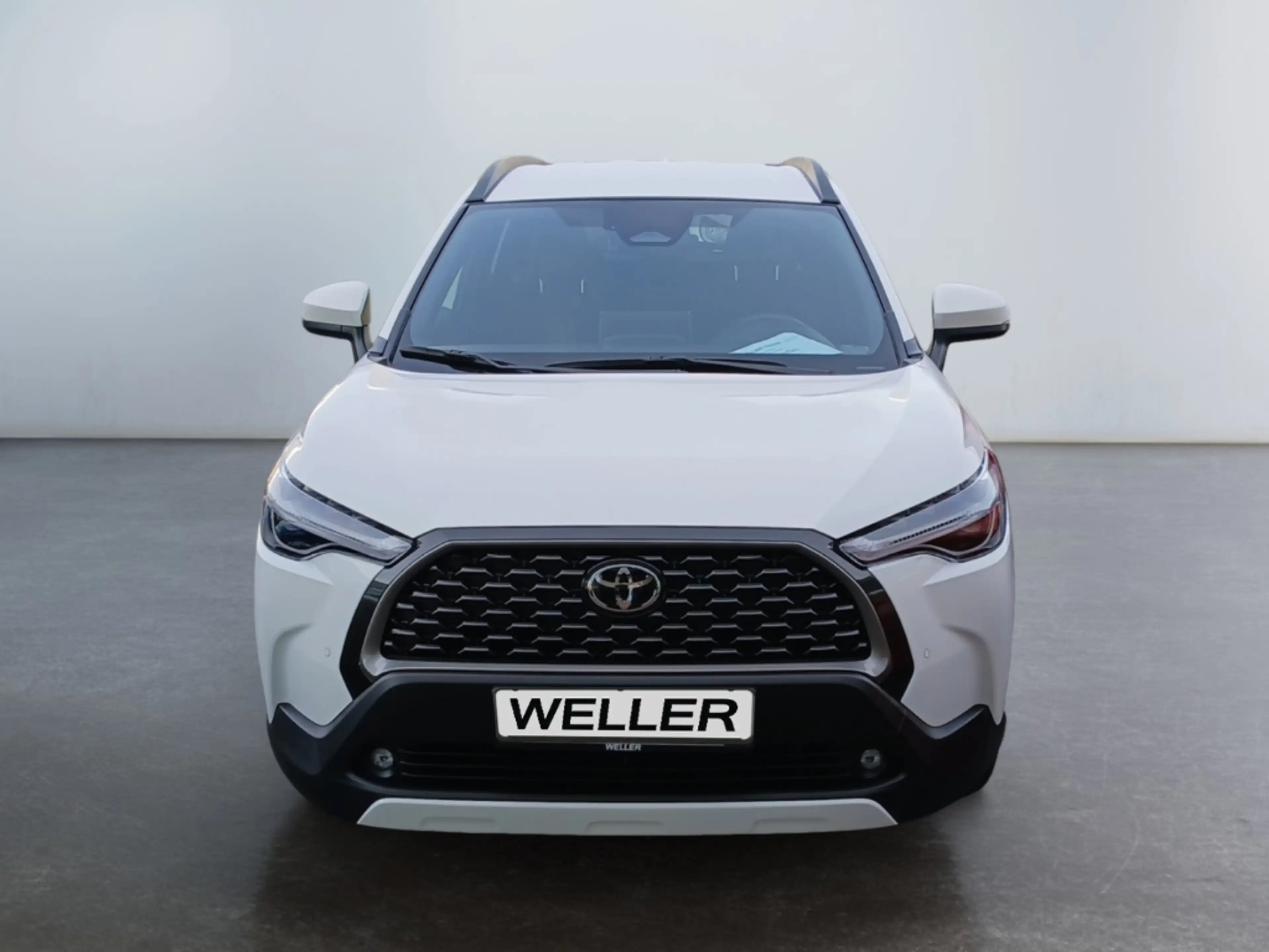Toyota Corolla Cross 2.0 Hybrid Team D *LED*CAM*SHZ*PDC* — photo 2