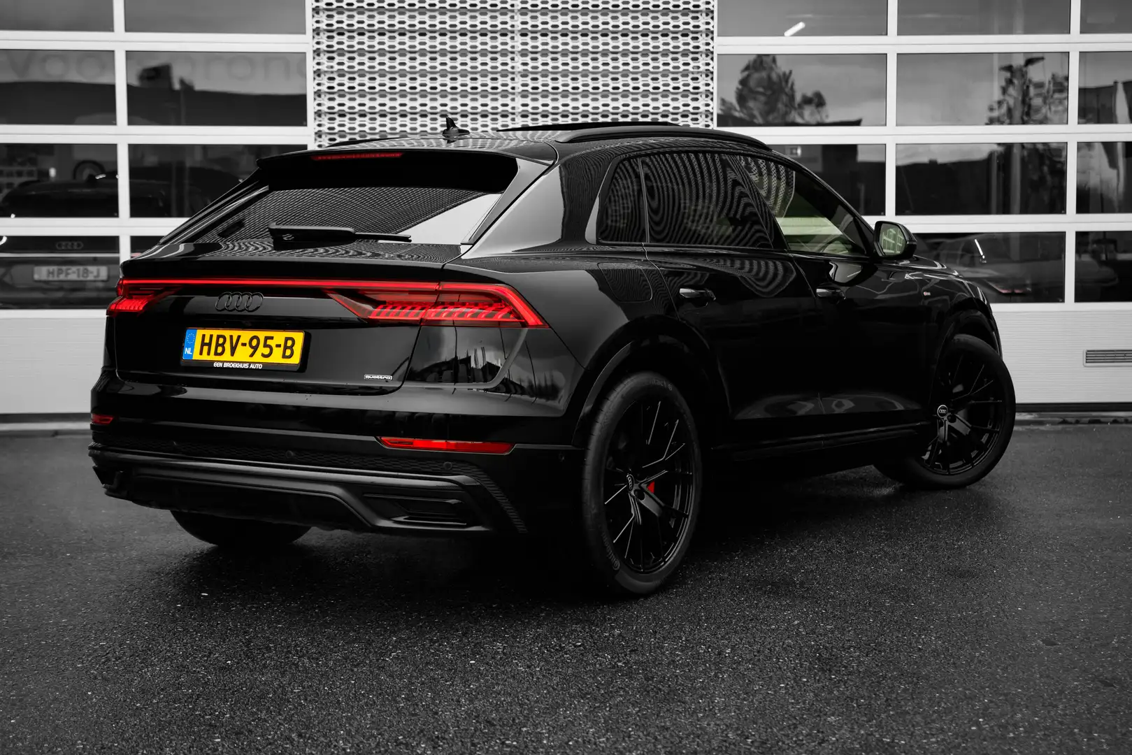 Audi Q8 60 TFSI e quattro Pro Line S Competition | Panoram Noir - 2