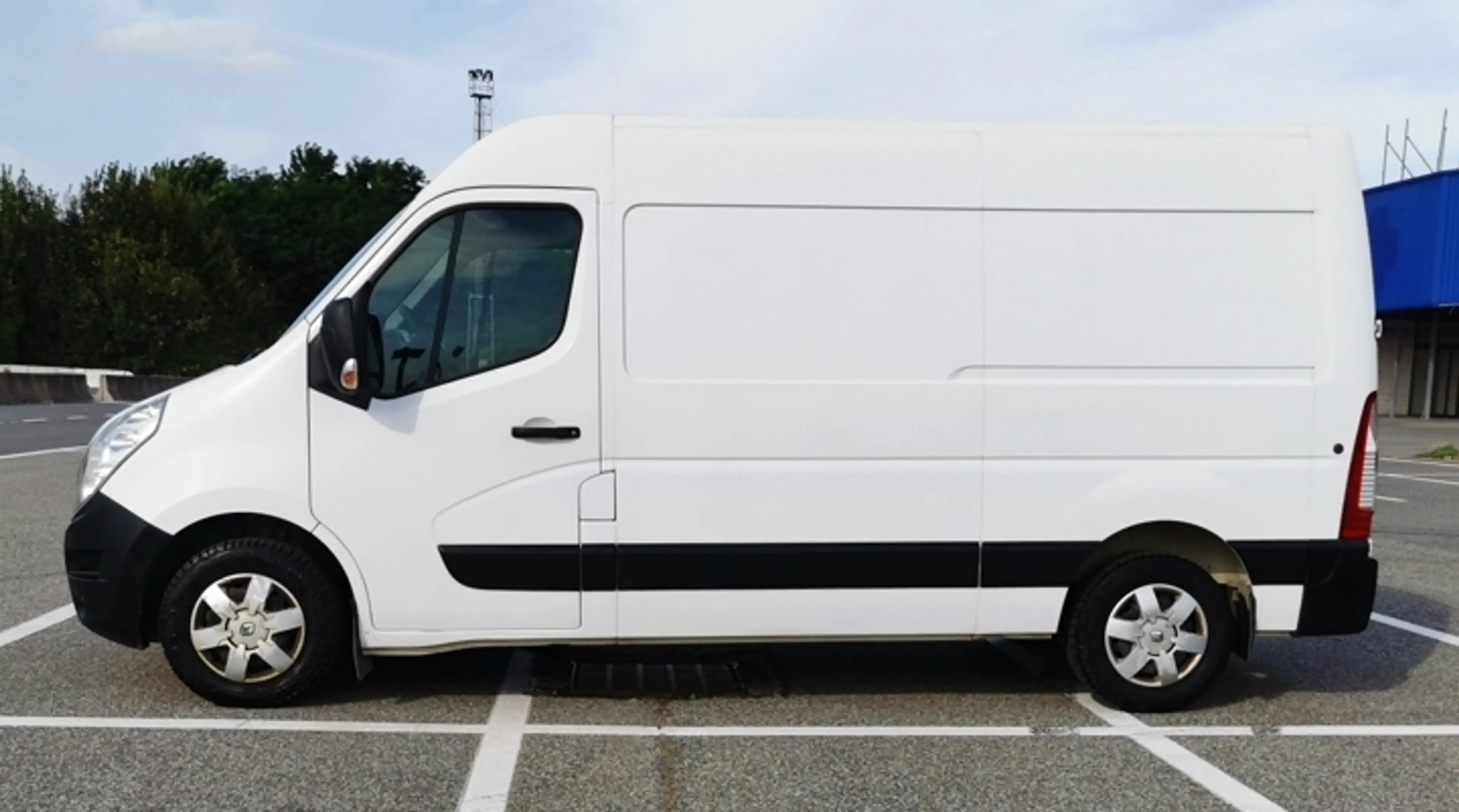 Renault Master 2.3 dCi 35 L2H2 Tva récup — photo 3