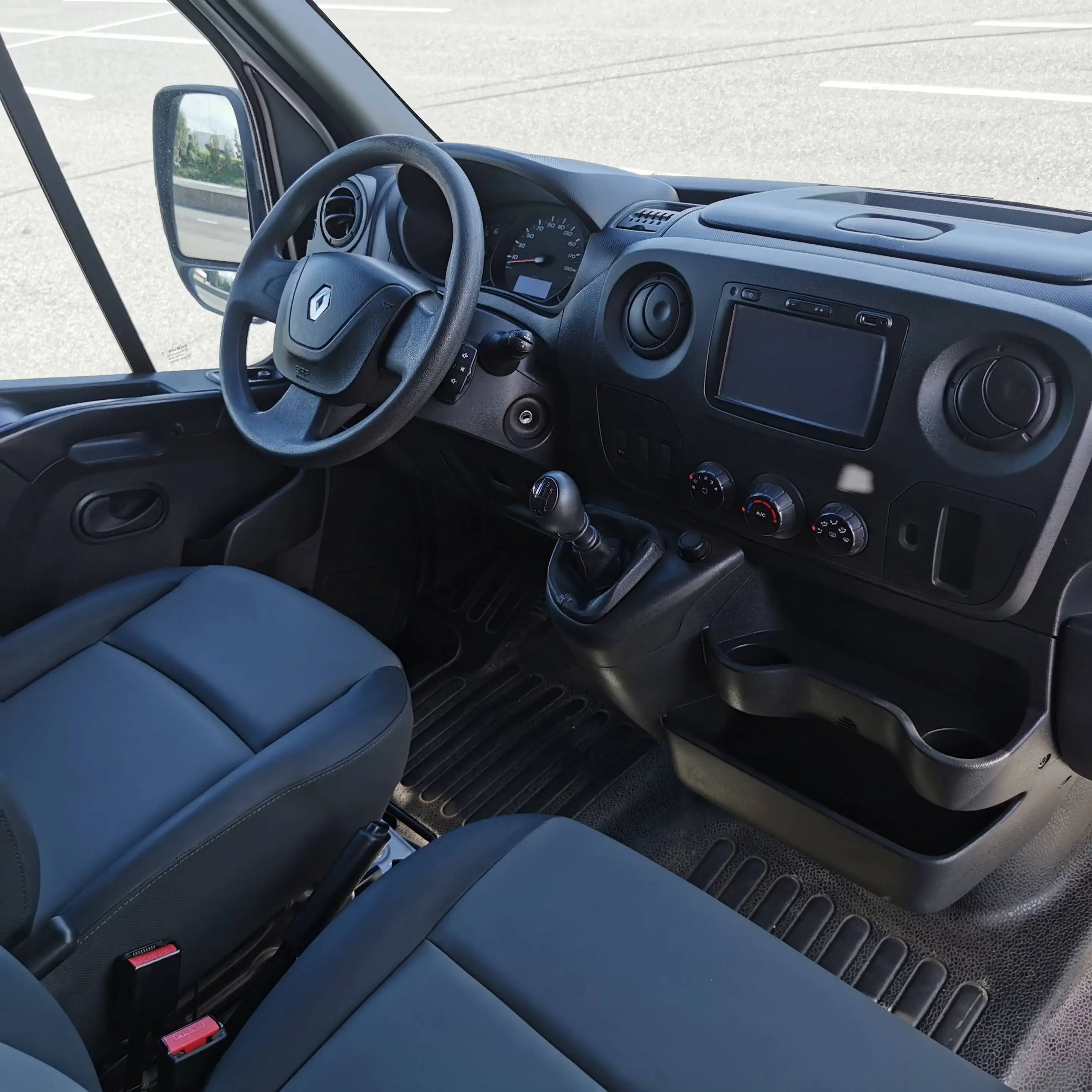 Renault Master 2.3 dCi 35 L2H2 Tva récup — photo 11