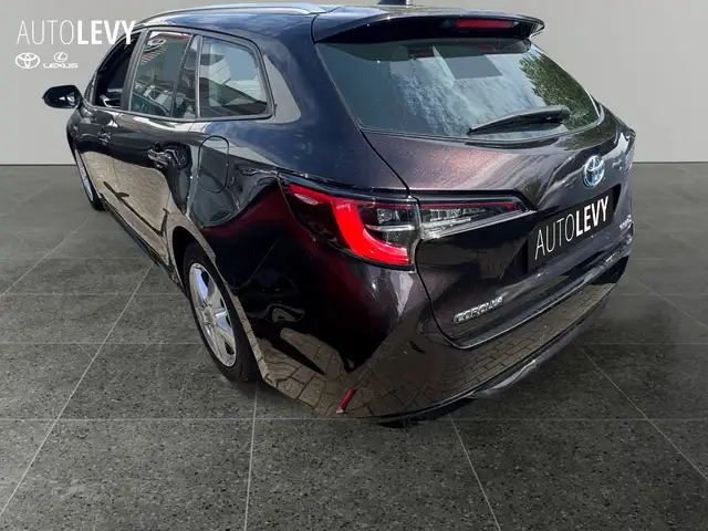 Toyota Corolla view 4