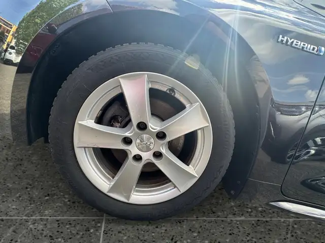 Toyota Corolla view 15