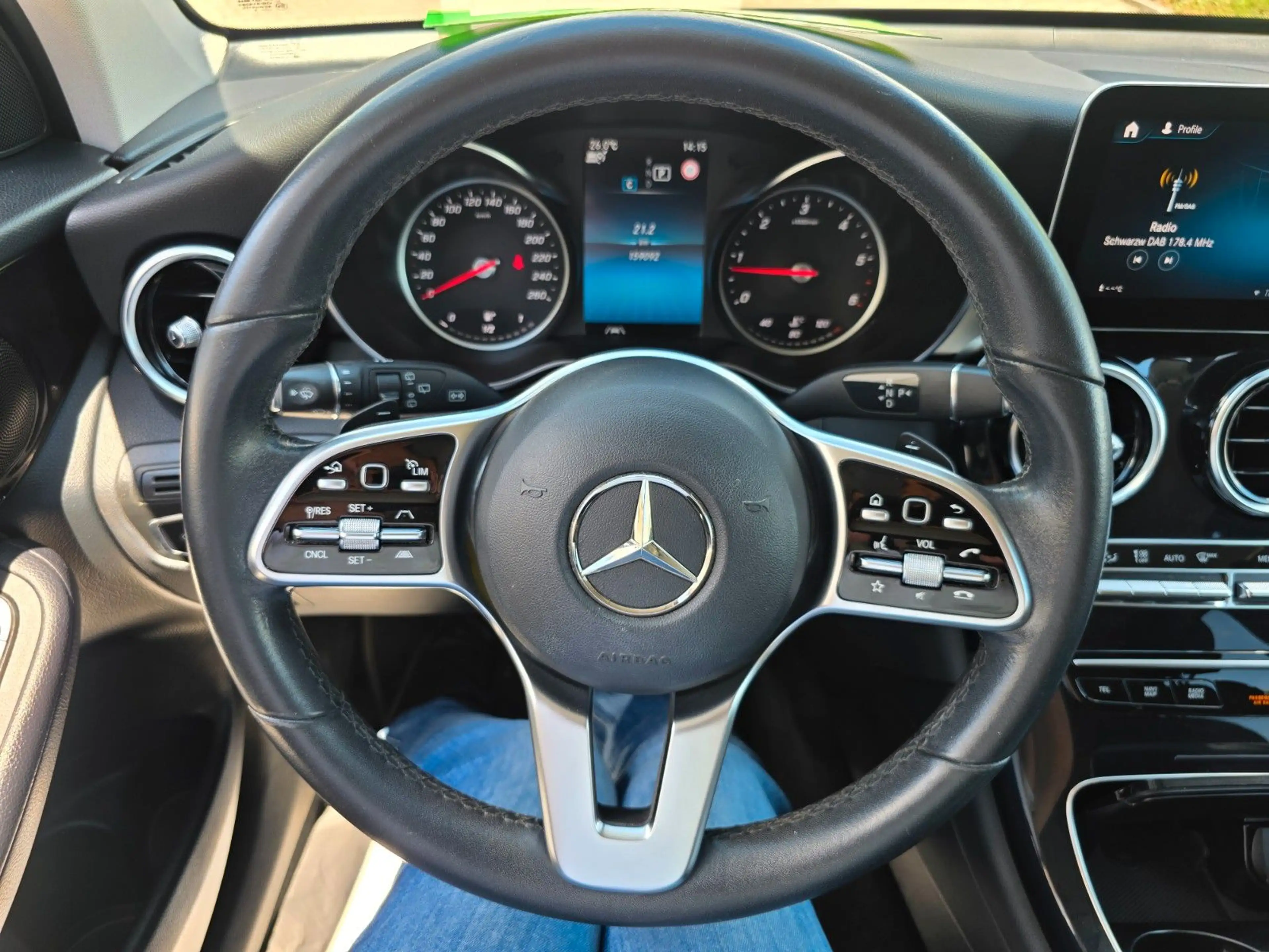 Mercedes-Benz GLC 220 d 4Matic Automatik/Kamera/Distronic/LED — photo 12
