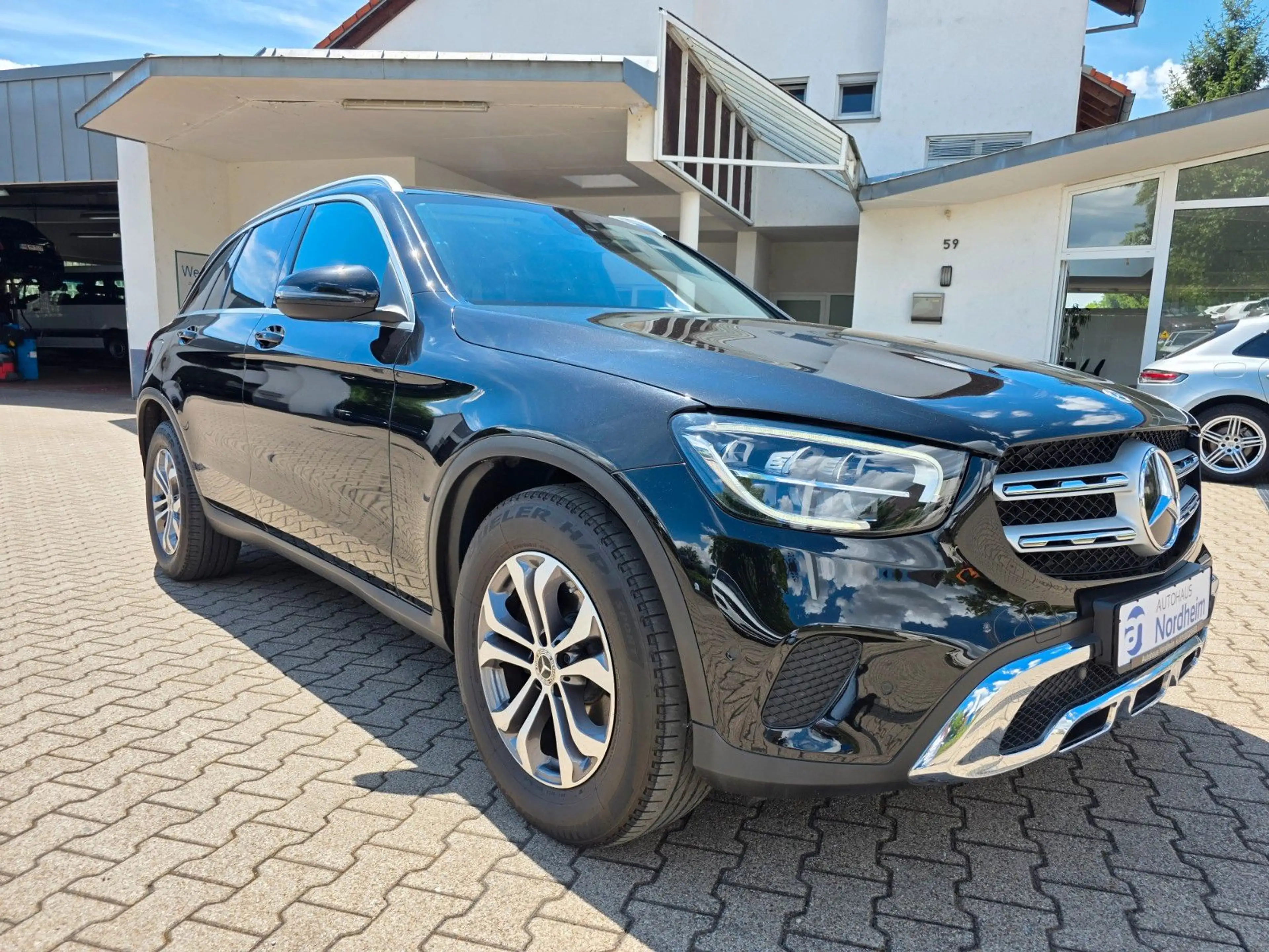 Mercedes-Benz GLC 220 d 4Matic Automatik/Kamera/Distronic/LED — photo 3