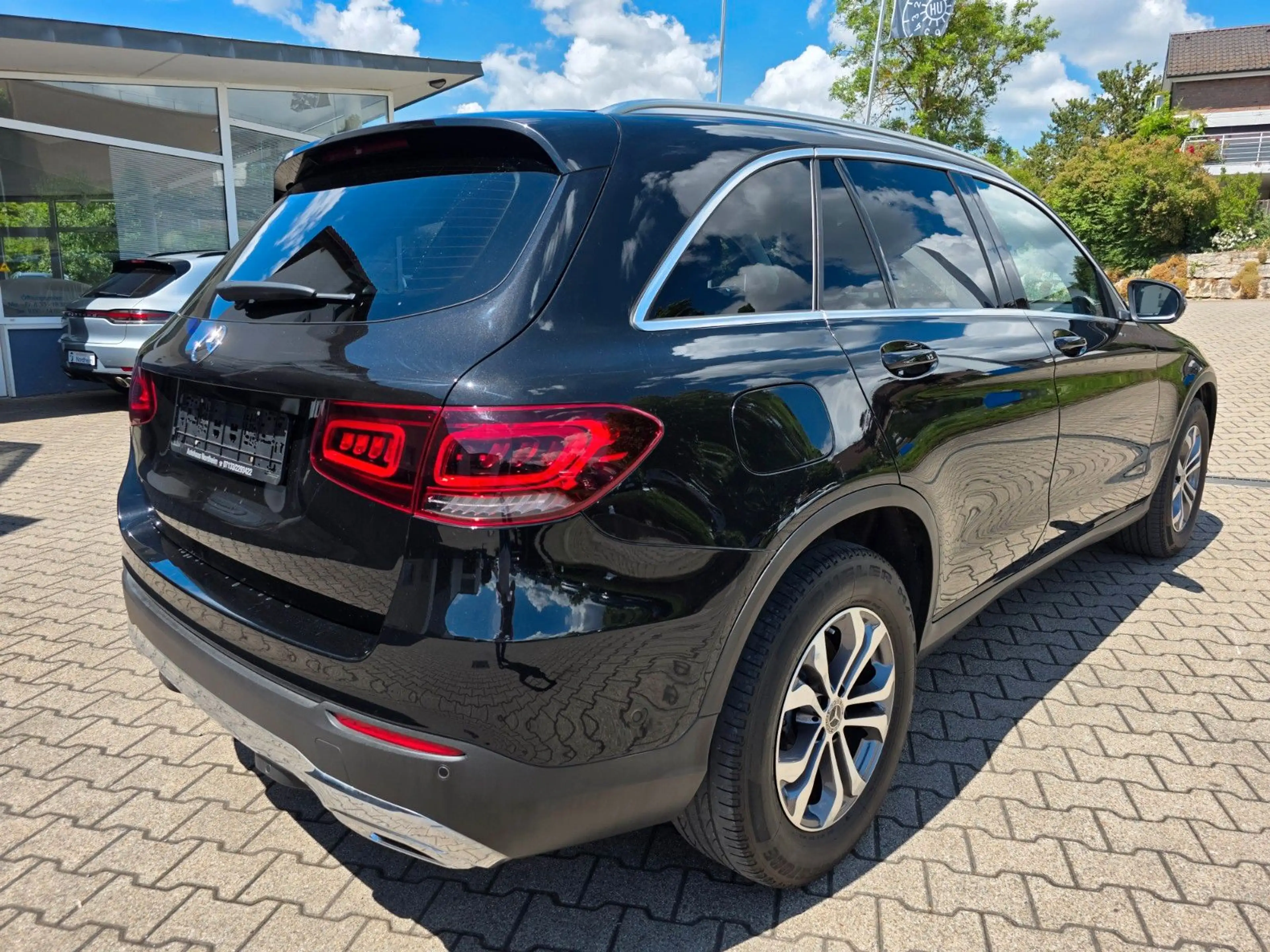 Mercedes-Benz GLC 220 d 4Matic Automatik/Kamera/Distronic/LED — photo 4