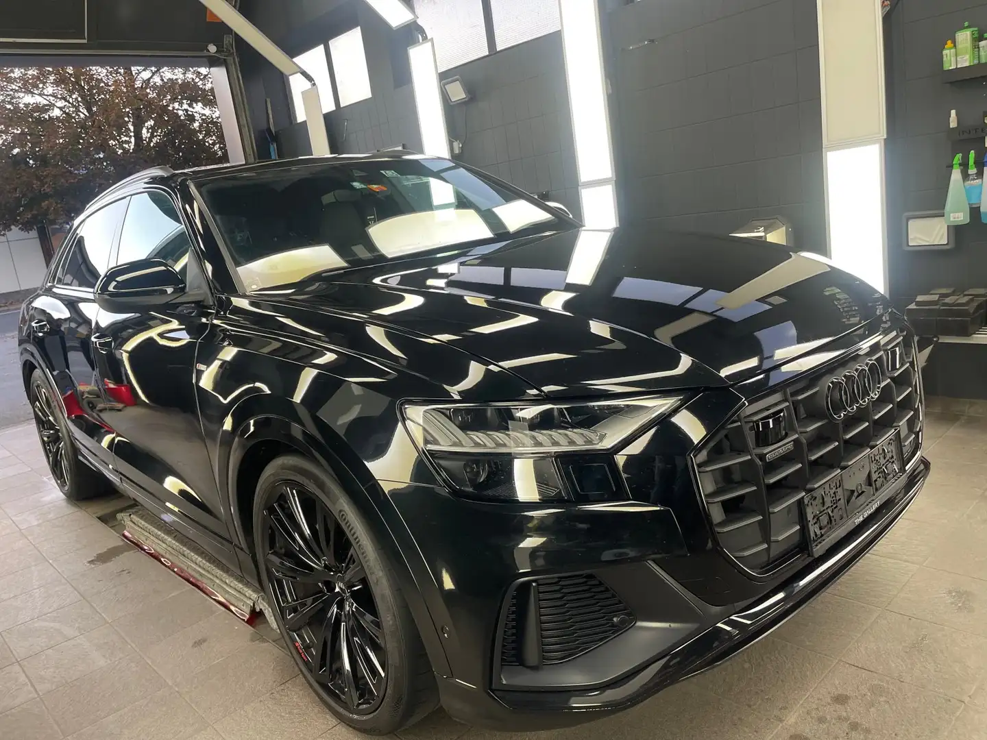 Audi Q8 45 TDI quattro 3xS-Line S-Tronic *Pano* Schwarz - 2