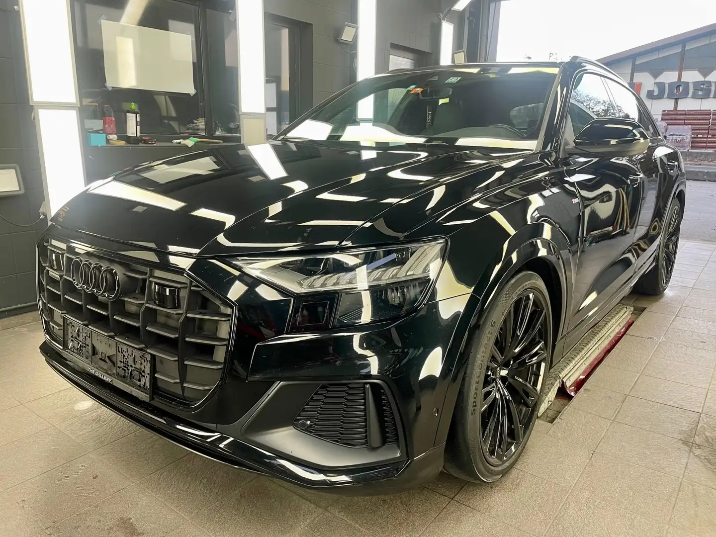 Audi Q8 45 TDI quattro 3xS-Line S-Tronic *Pano* Schwarz - 1