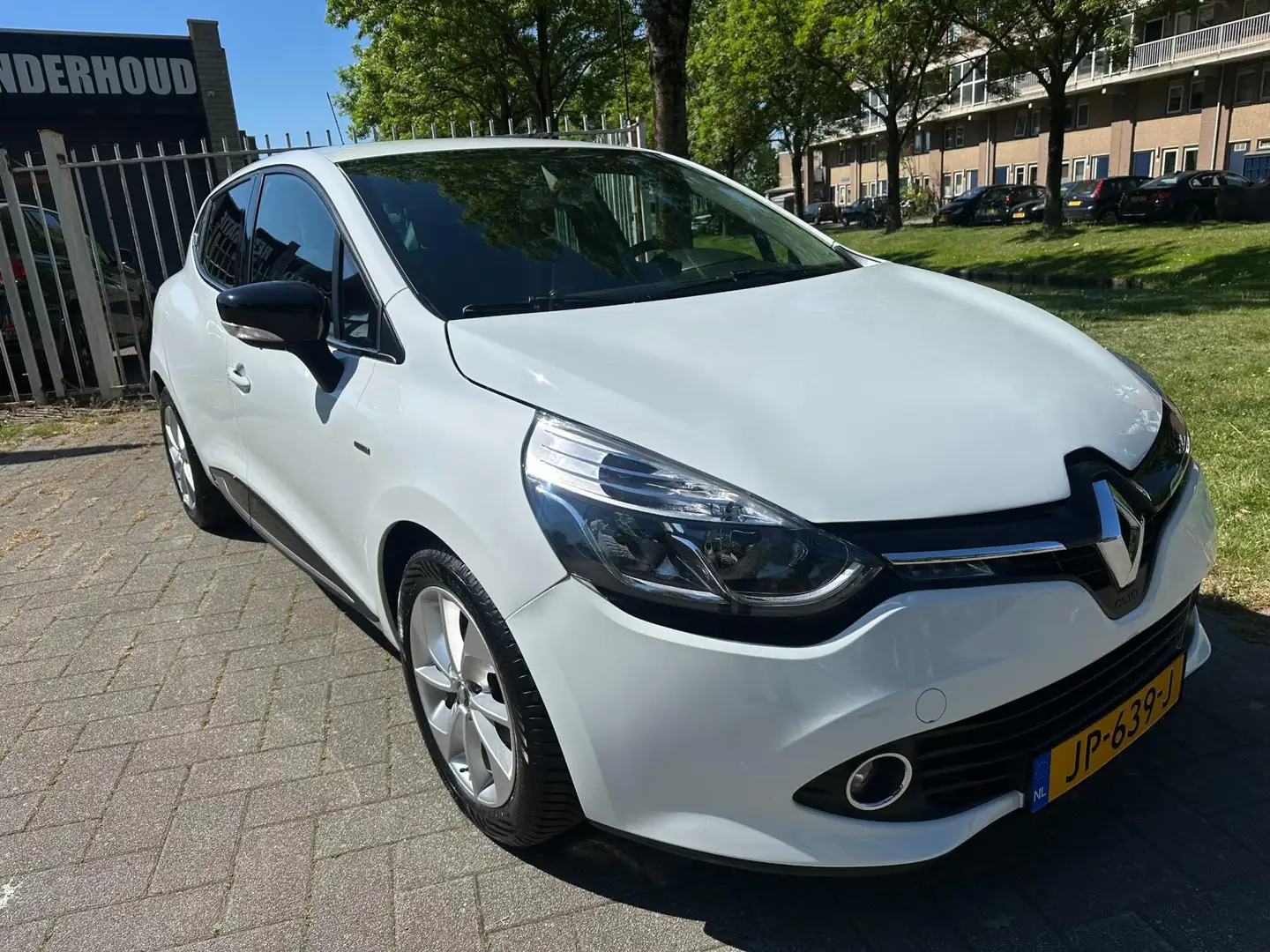 Renault Clio 0.9 TCe Eco2 Limited Wit - 2