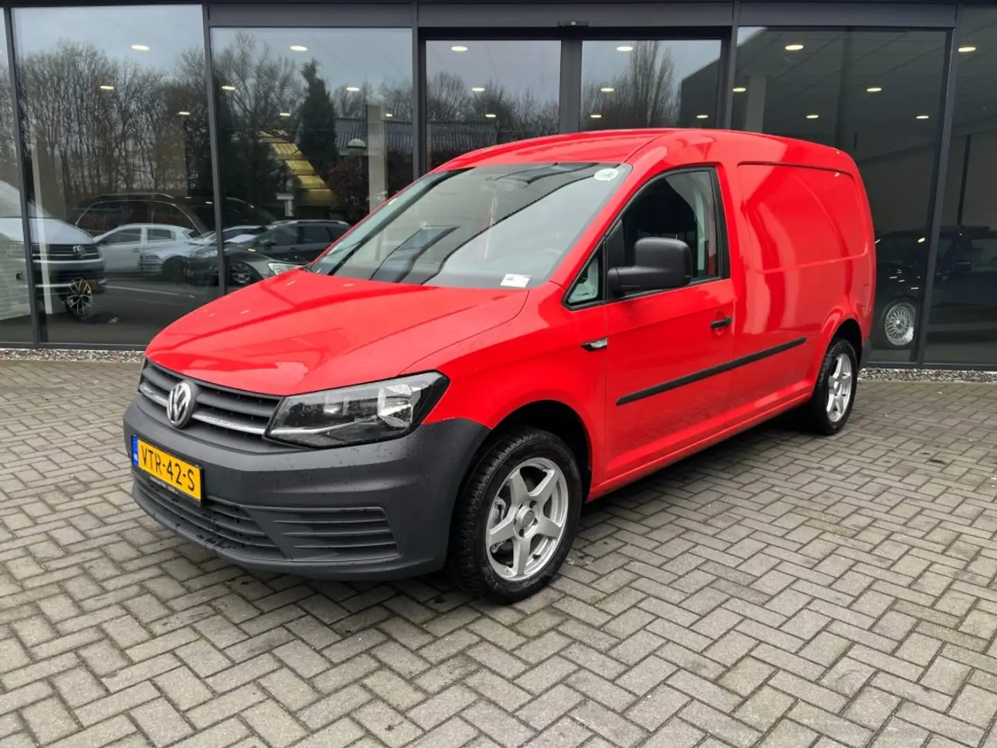 Volkswagen Caddy 2.0 TDI Automaat Trend L2H1, Navi,Camera,Cruise,Pd Rood - 1