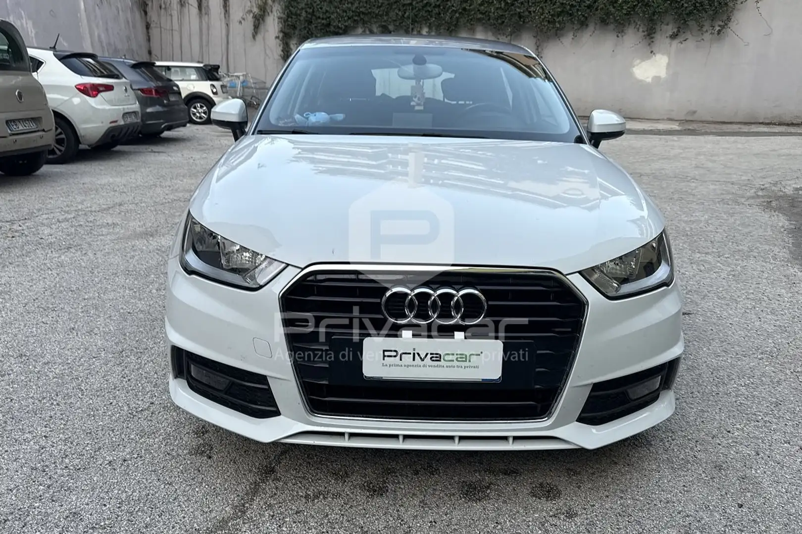 Audi A1 A1 SPB 1.0 TFSI ultra S tronic Admired Weiß - 2