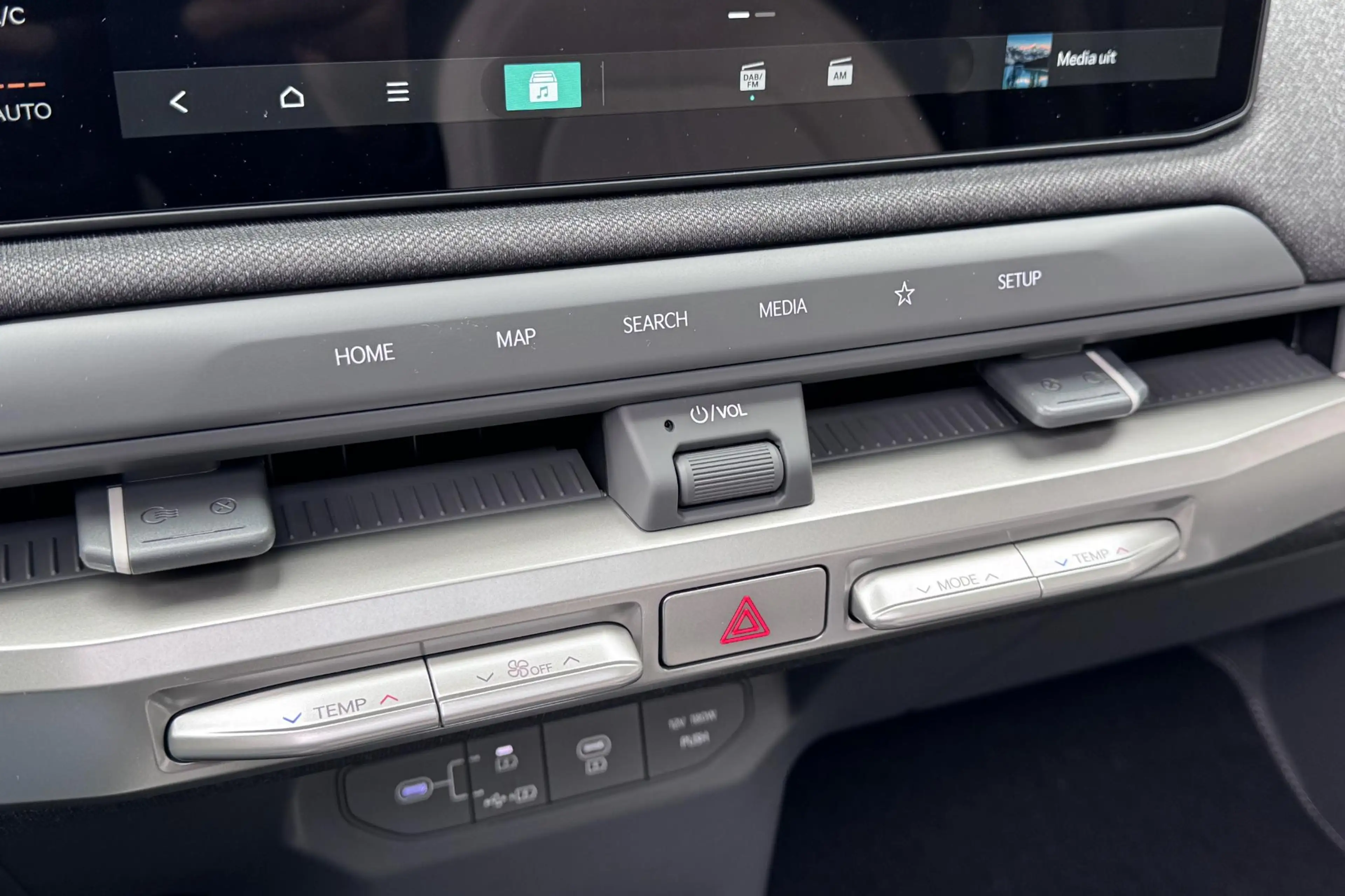 Kia EV3 GT-PlusLine 81.4 kWh | Alleen beschikbaar voor pro — photo 12
