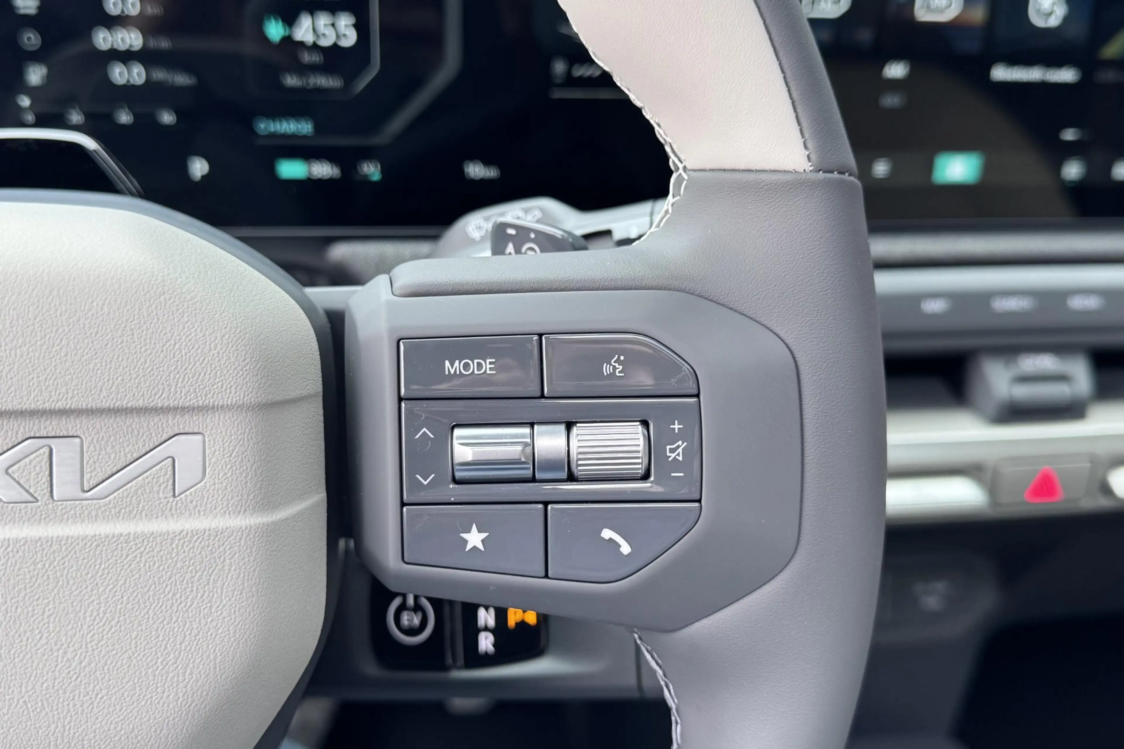 Kia EV3 GT-PlusLine 81.4 kWh | Alleen beschikbaar voor pro — photo 14