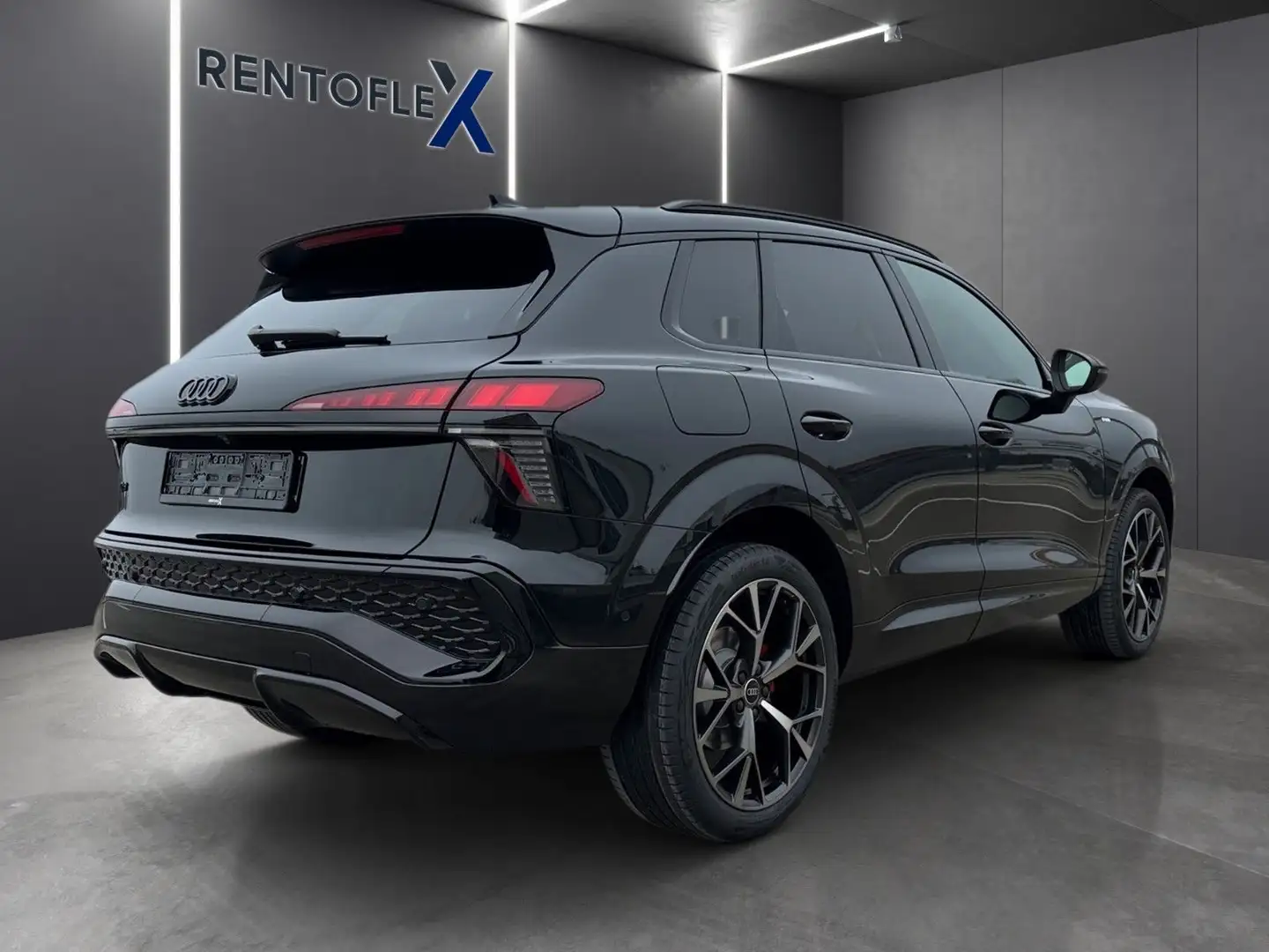 Audi Q3 TDI SUV S-LINE /PANO/ALCANTARA Schwarz - 2