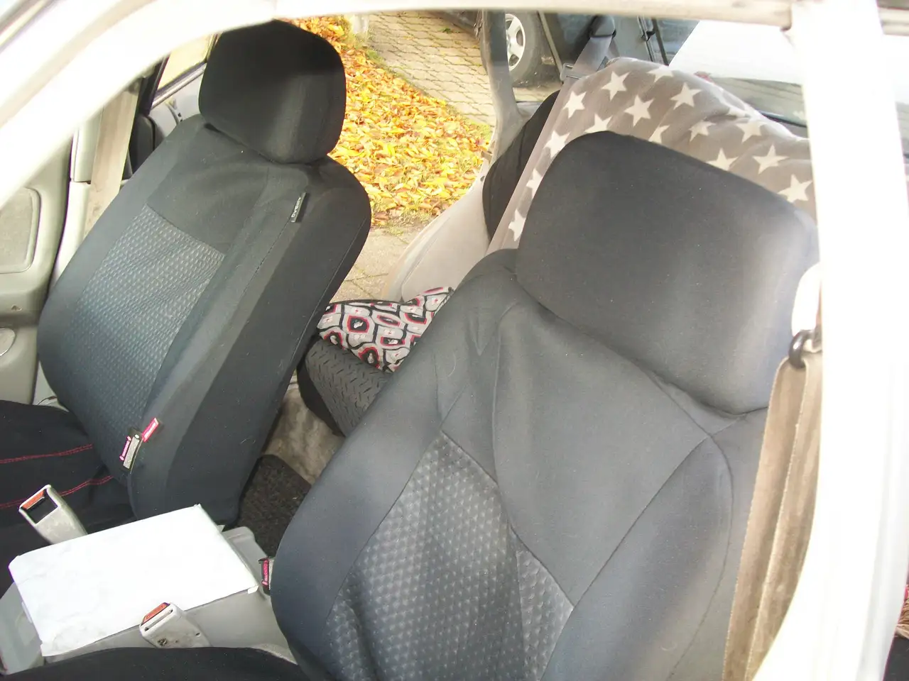 Nissan LAUREL 2.8 D - JC 31, foto 12