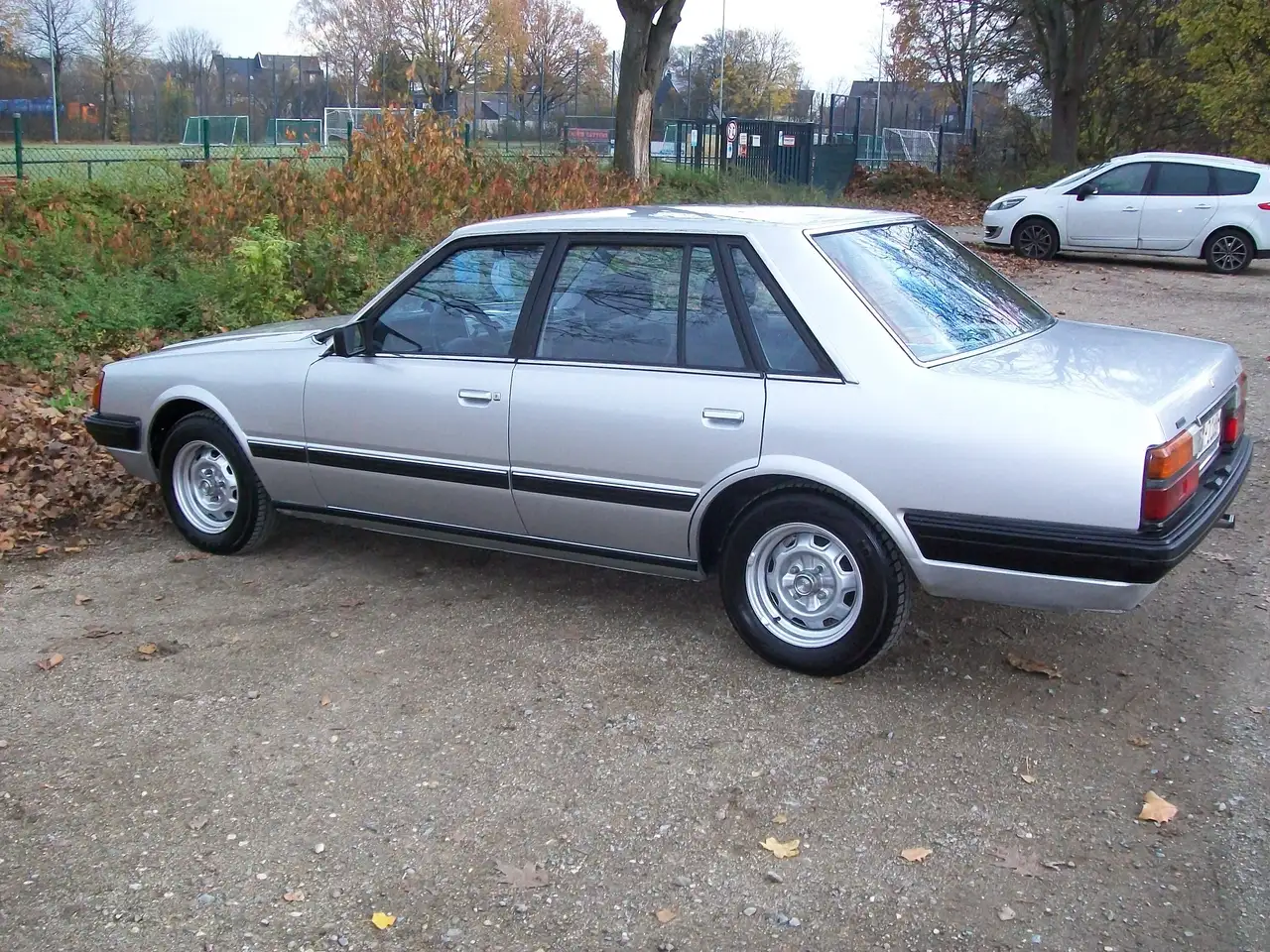 Nissan LAUREL 2.8 D - JC 31, foto 3