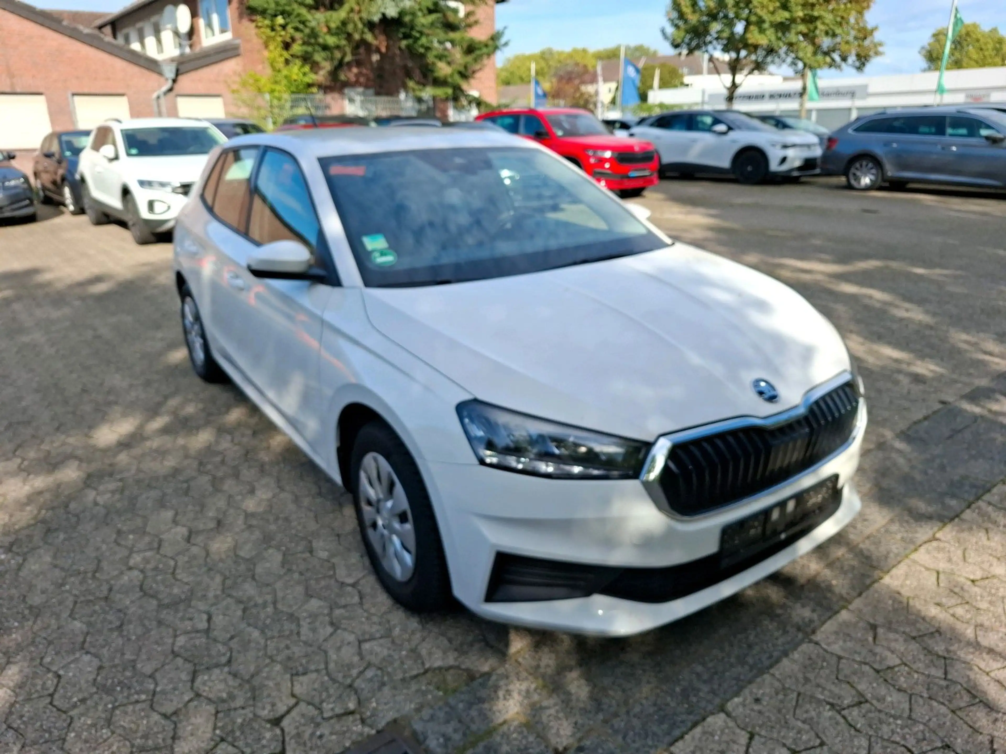 Skoda Fabia 1.0 TSI Ambition DSG *ACC*NAVI*LED*CARPLAY — photo 2